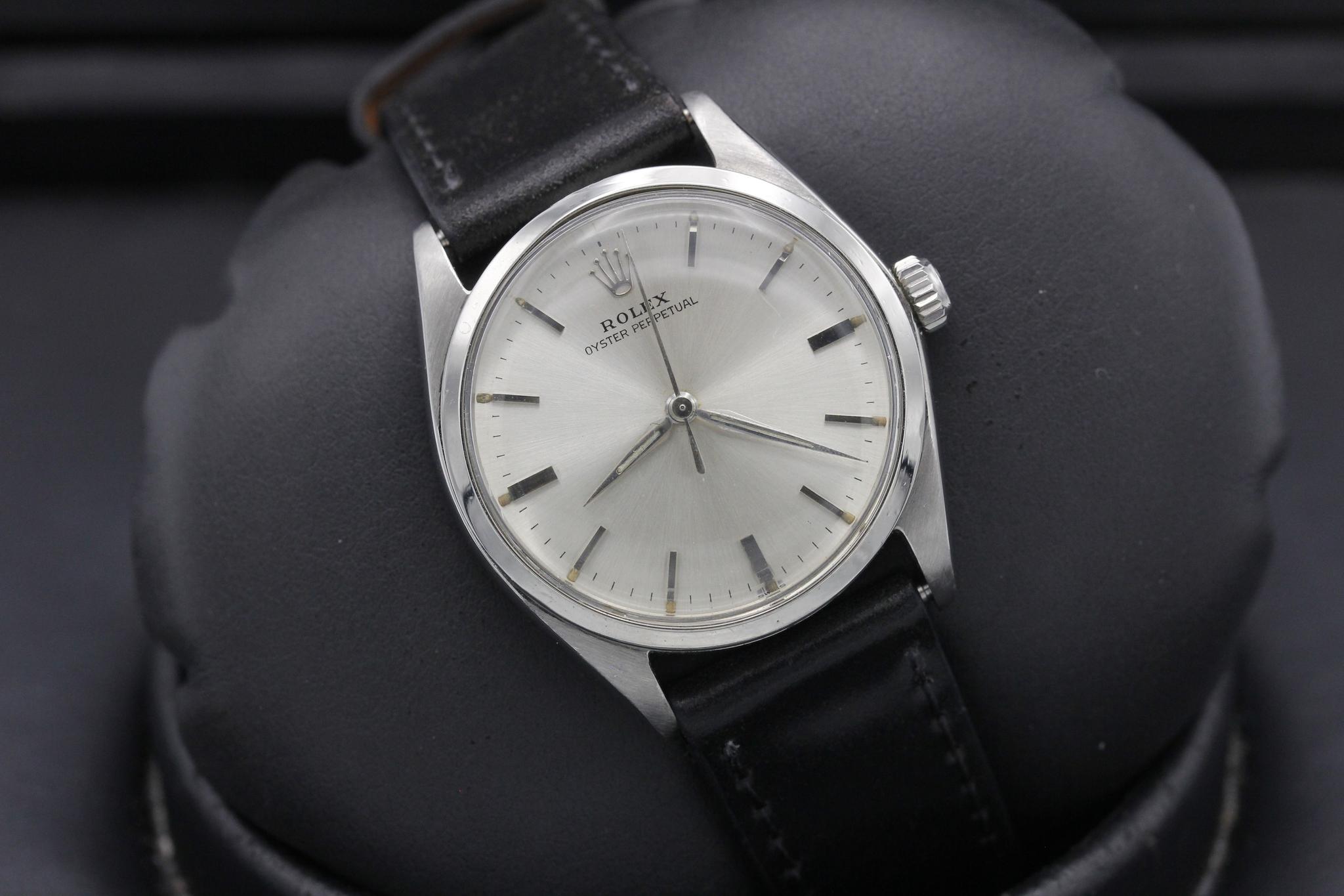 Watch Image 9
