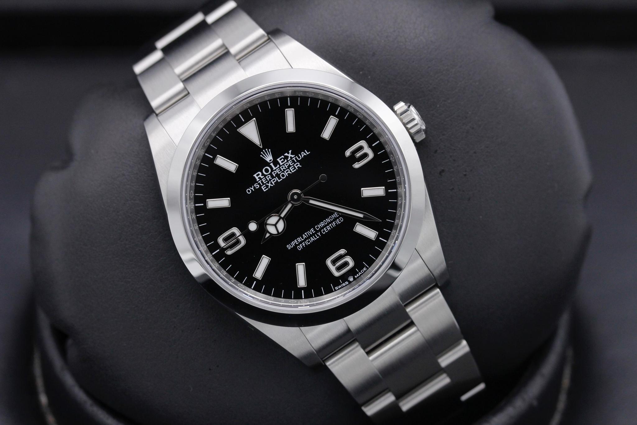 Watch Image 9