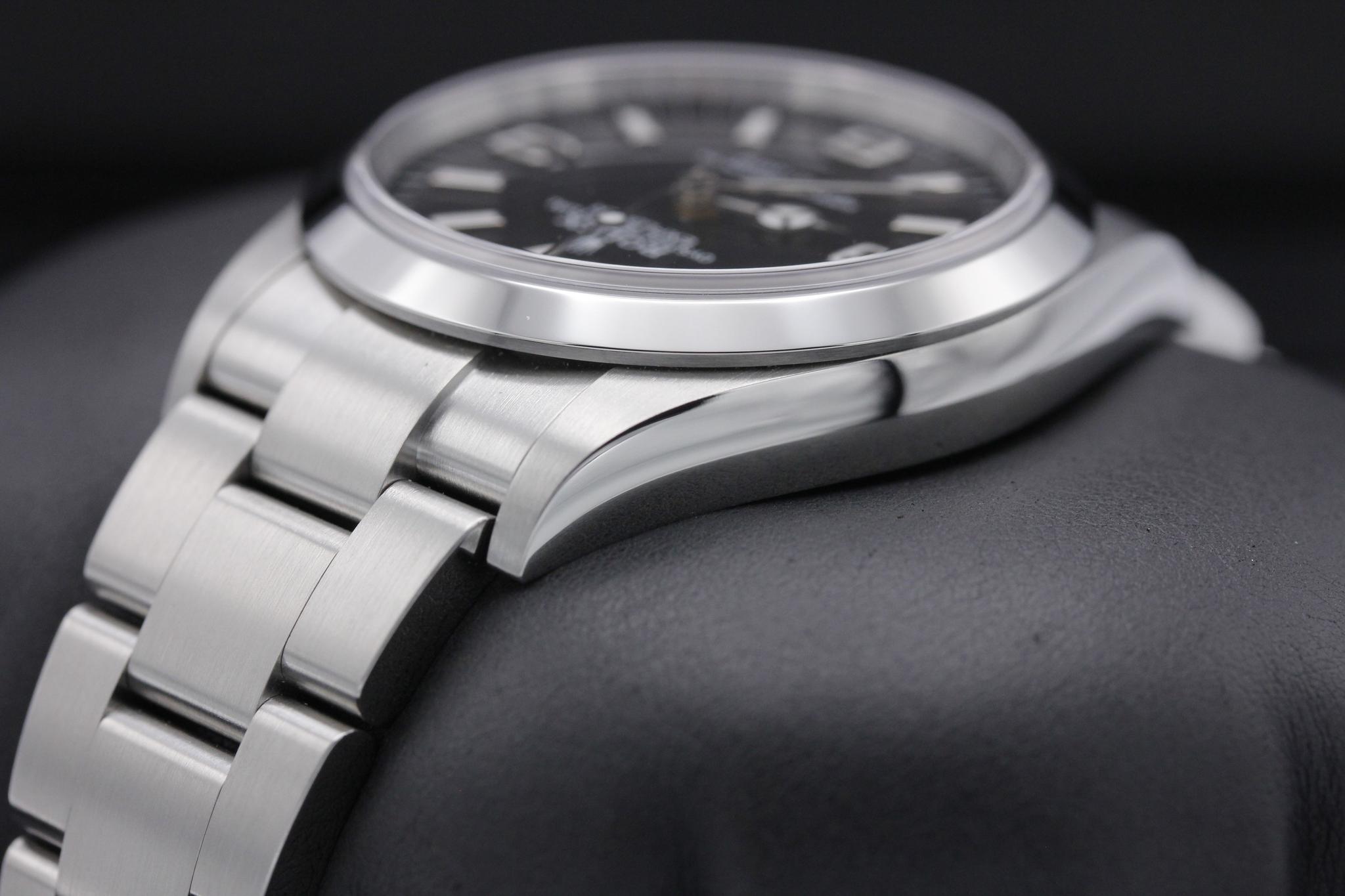 Watch Image 5