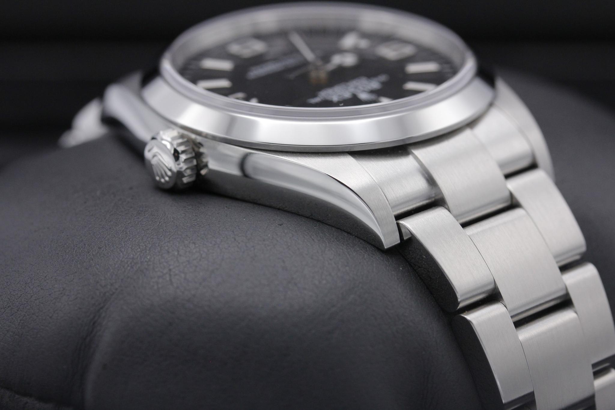 Watch Image 4