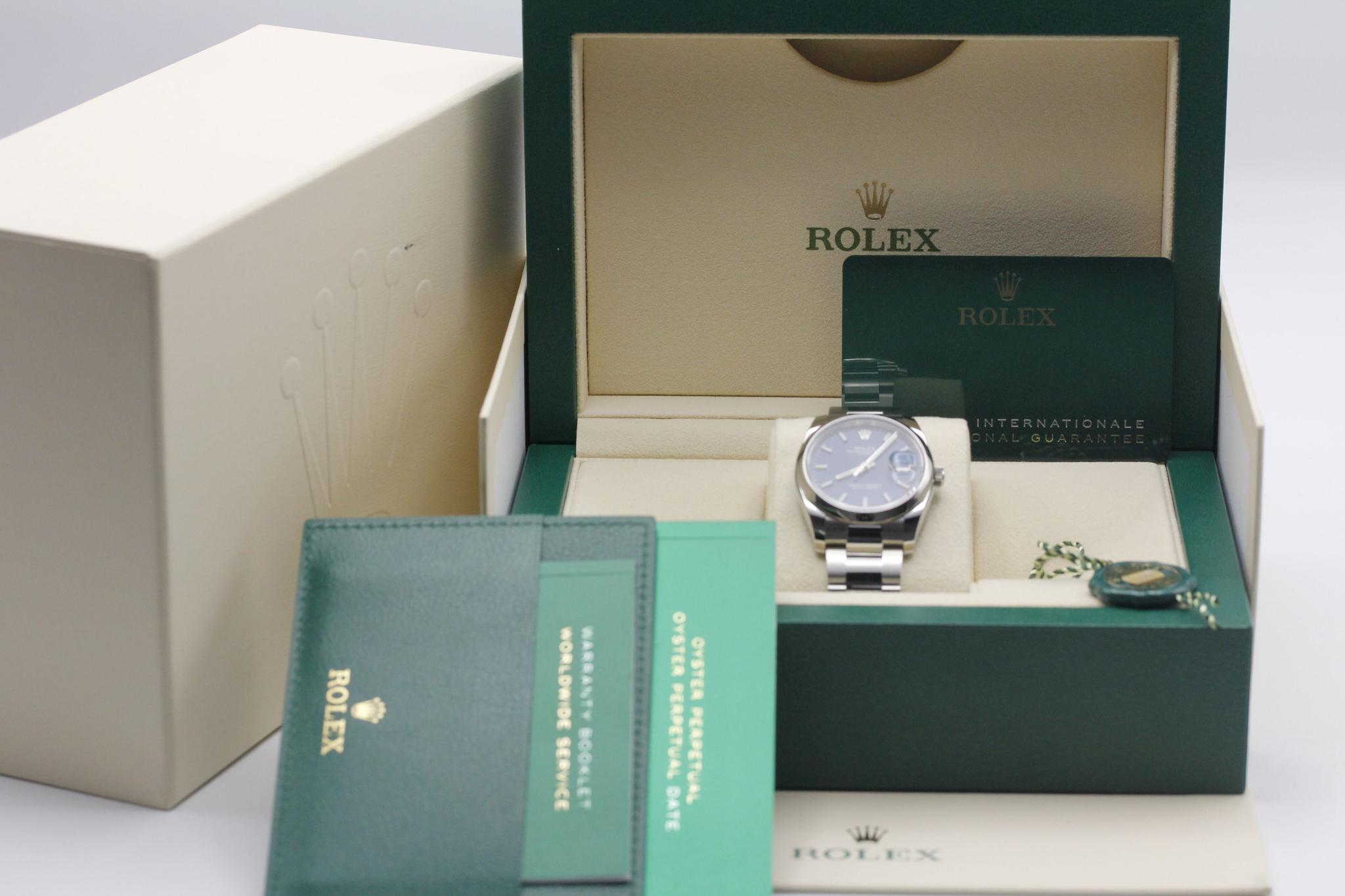 Watch Image 11