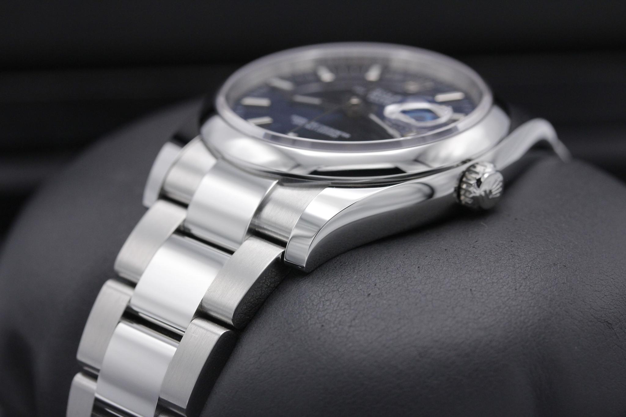 Watch Image 2
