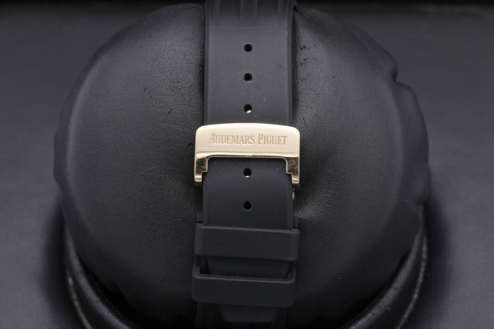 Watch Image 8
