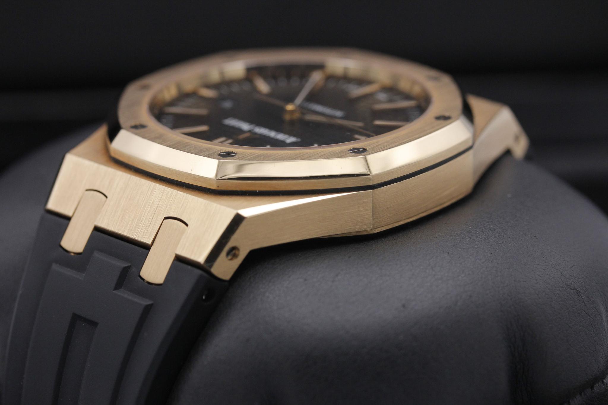 Watch Image 5