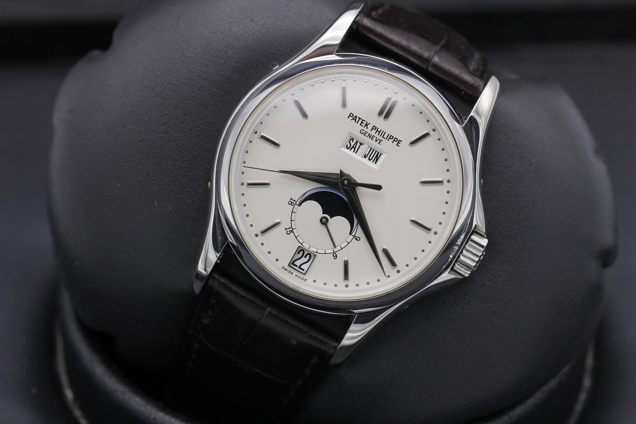 Watch Image 10