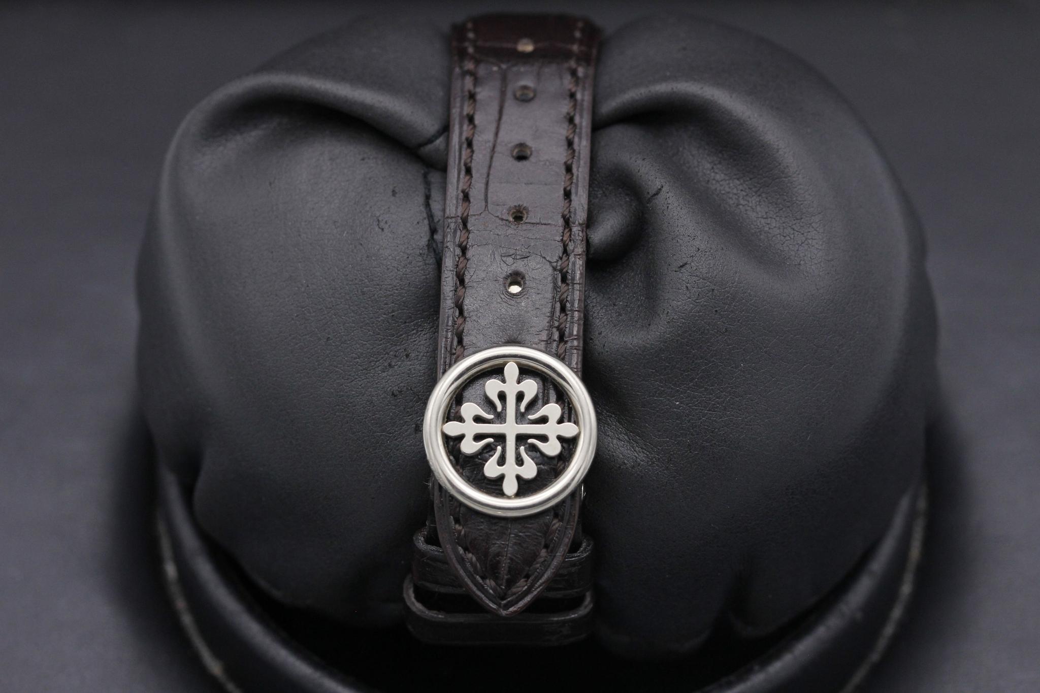 Watch Image 8