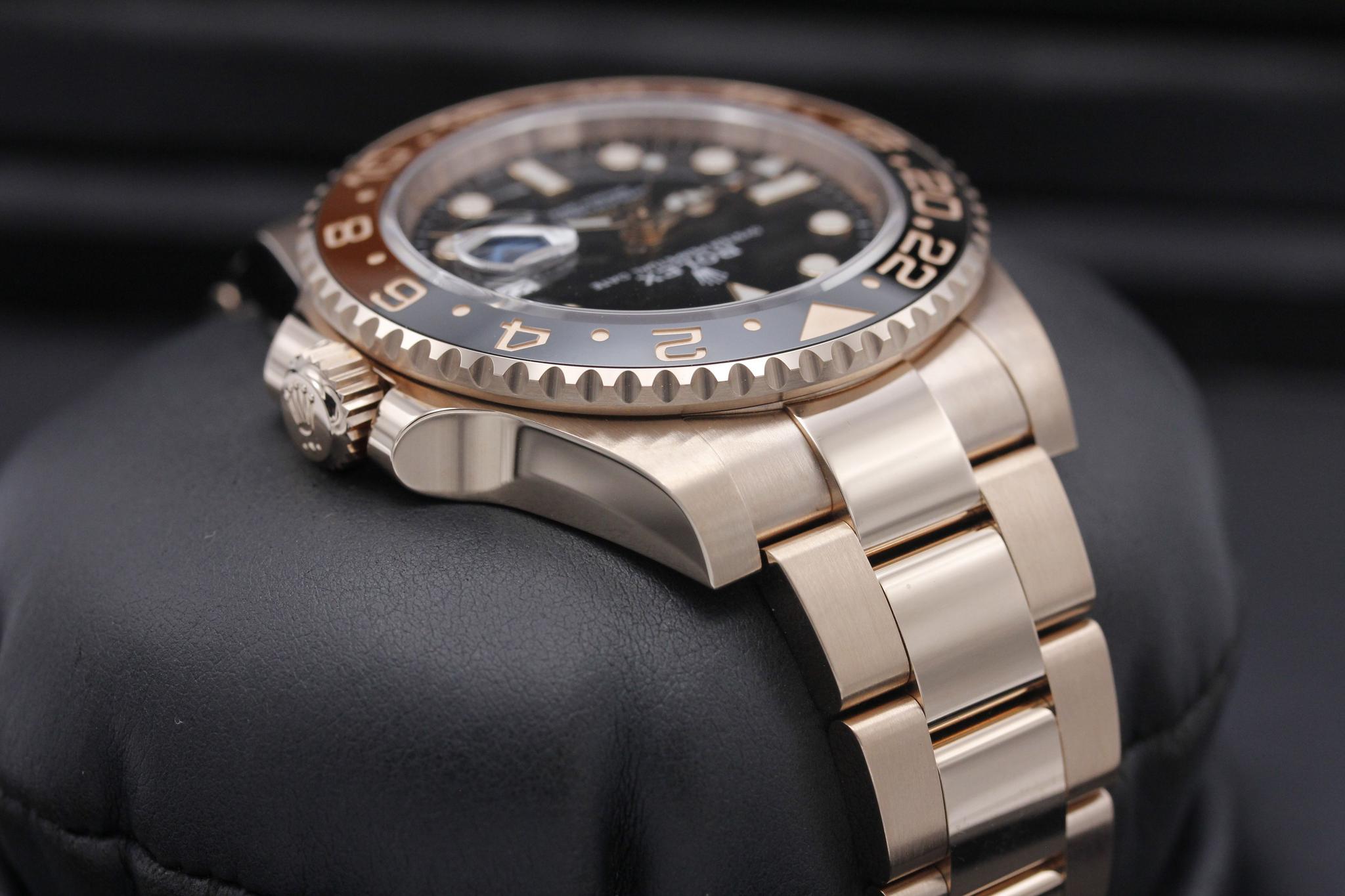 Watch Image 4