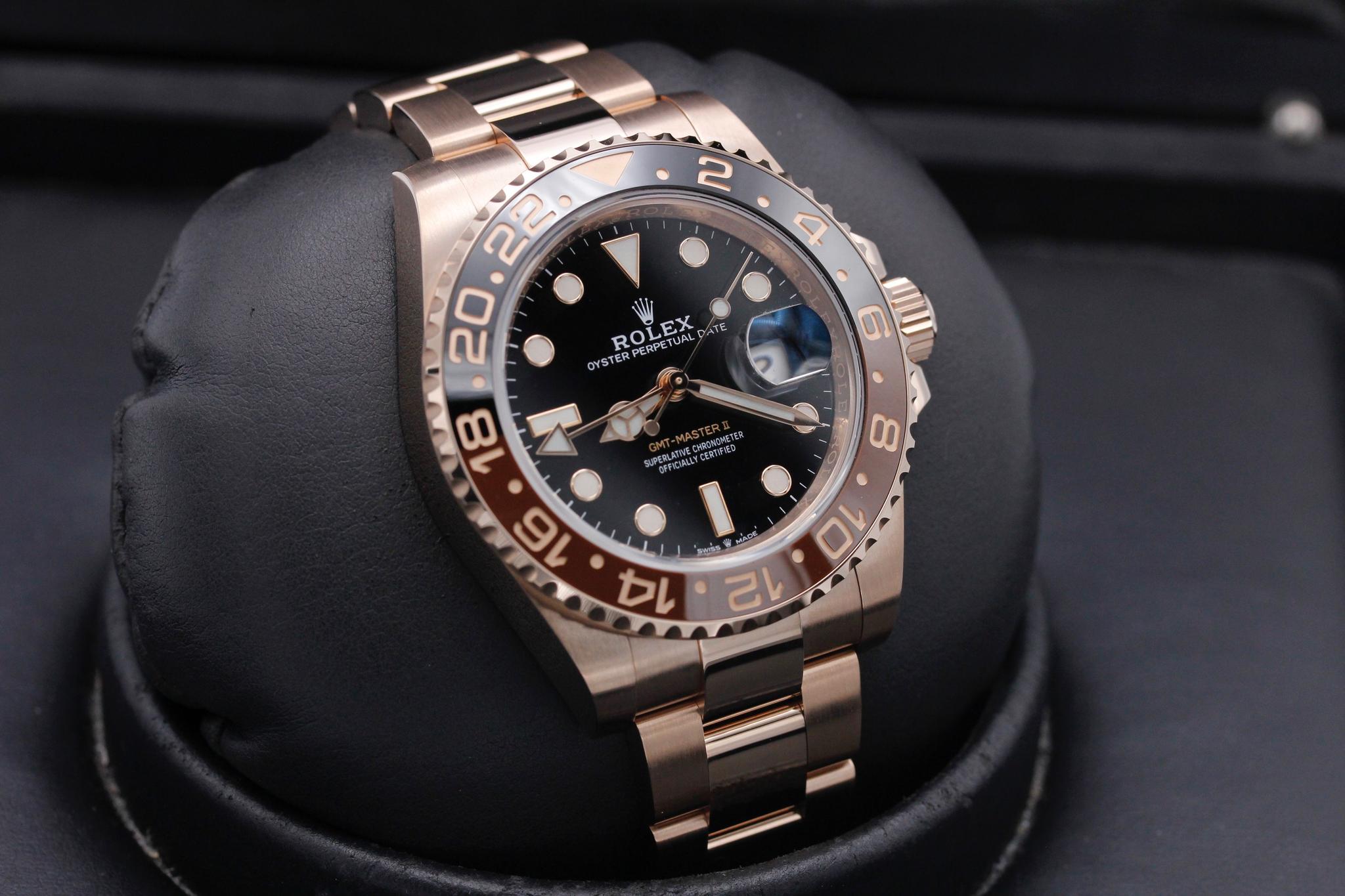 Watch Image 10
