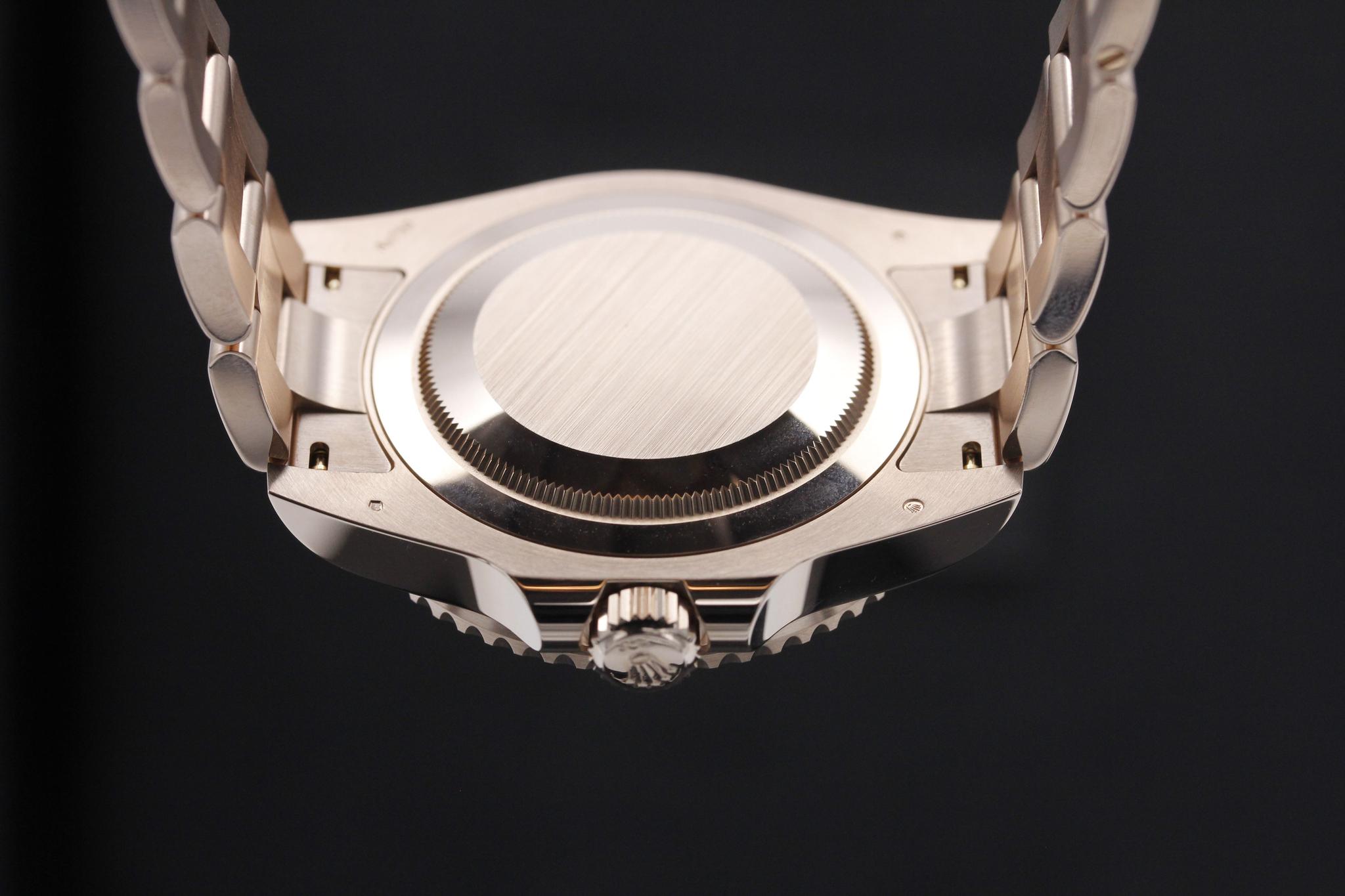 Watch Image 7