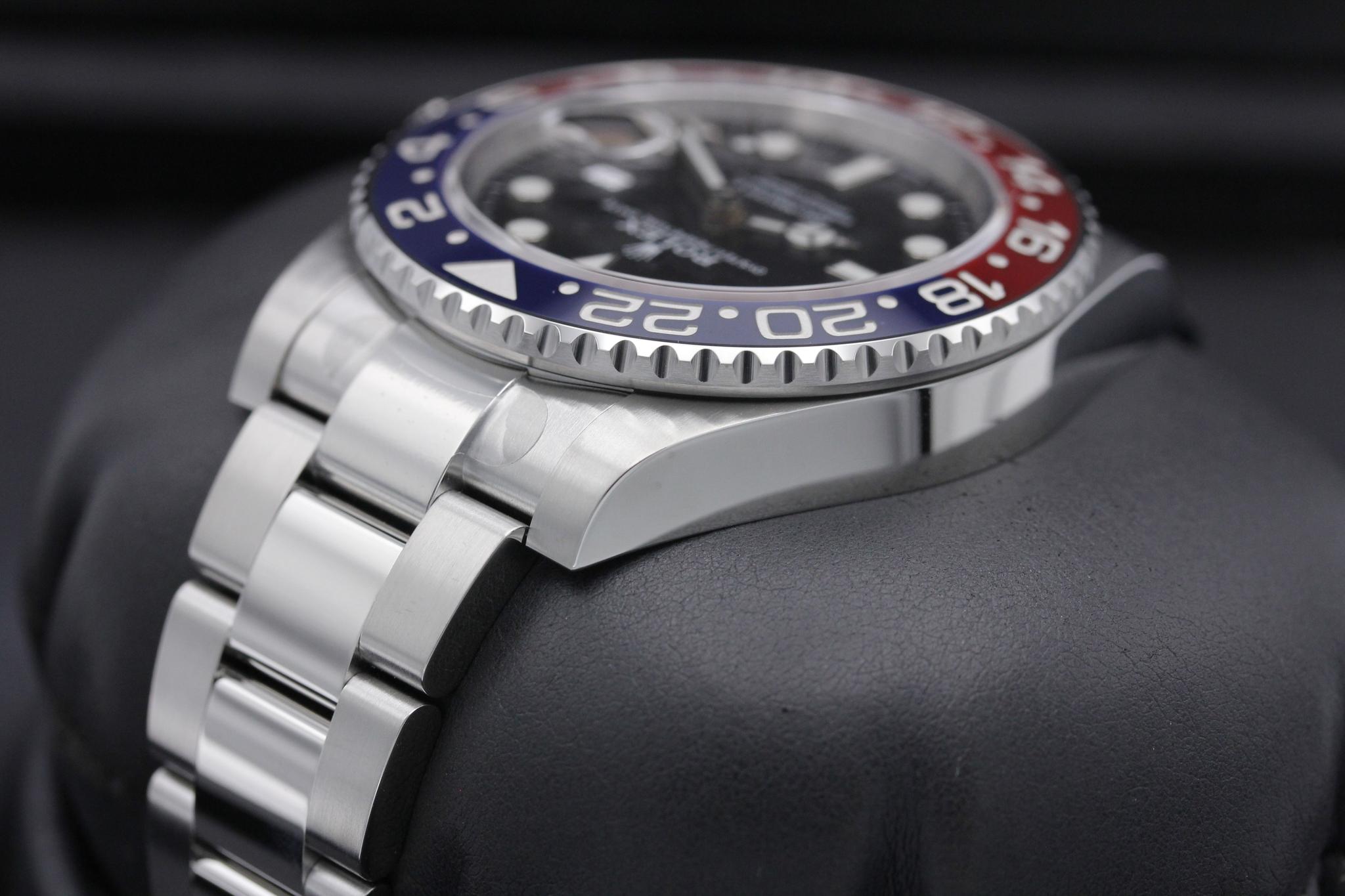 Watch Image 5