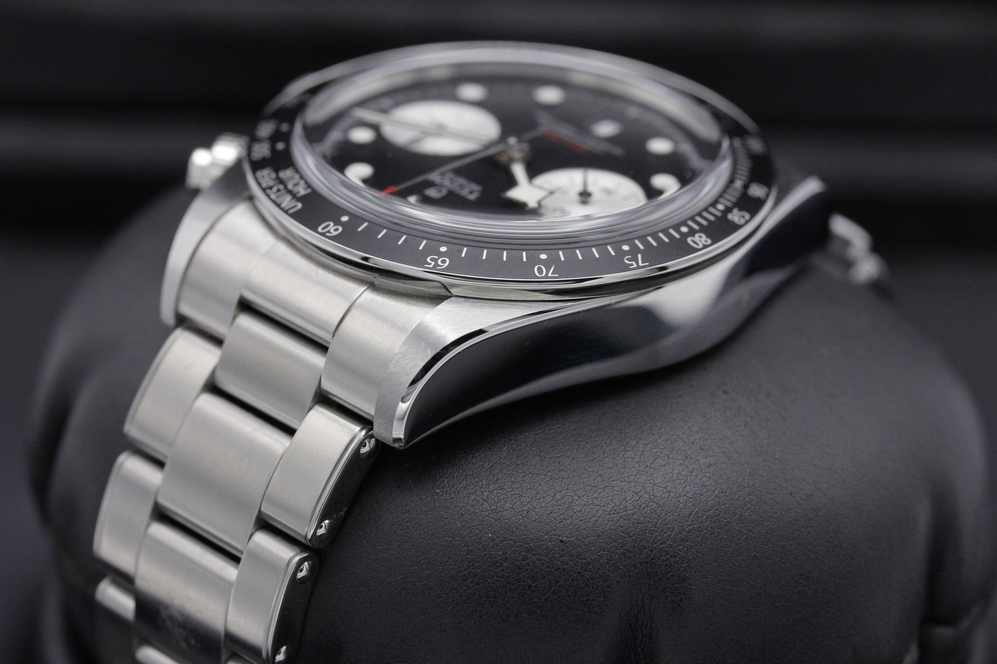 Watch Image 5