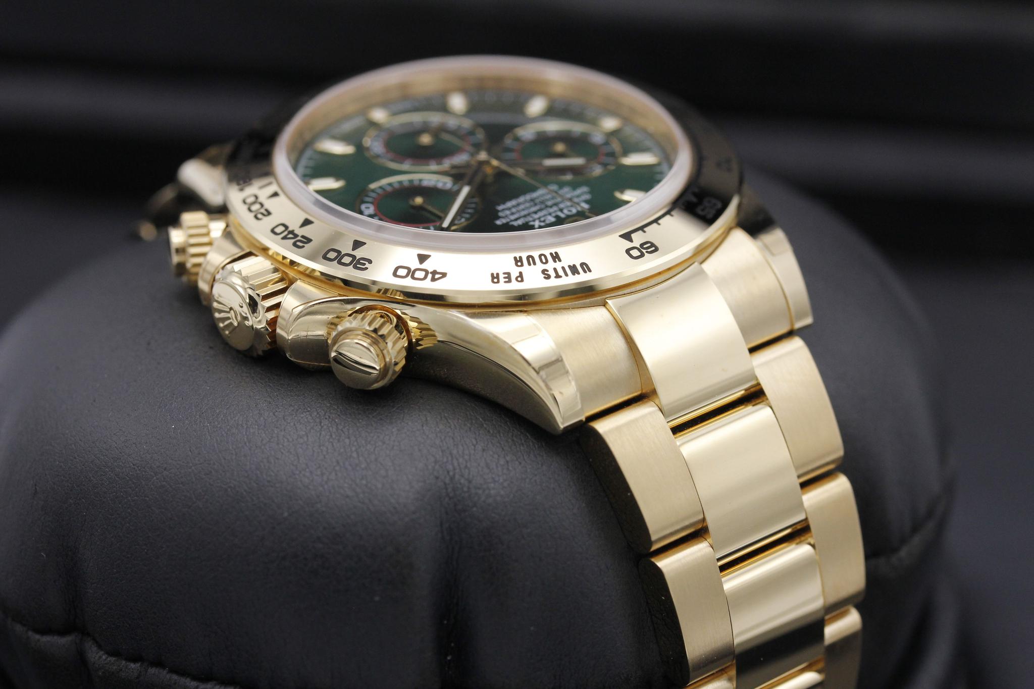 Watch Image 4