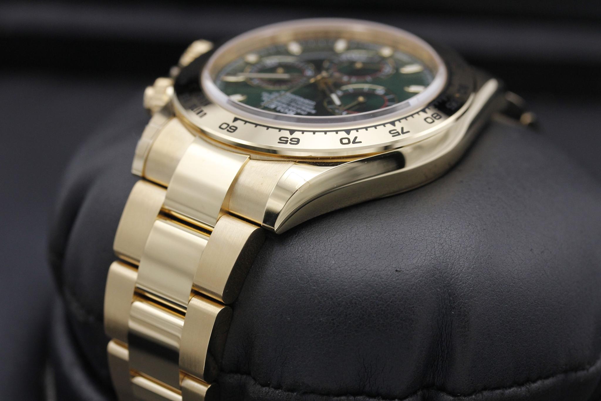 Watch Image 5
