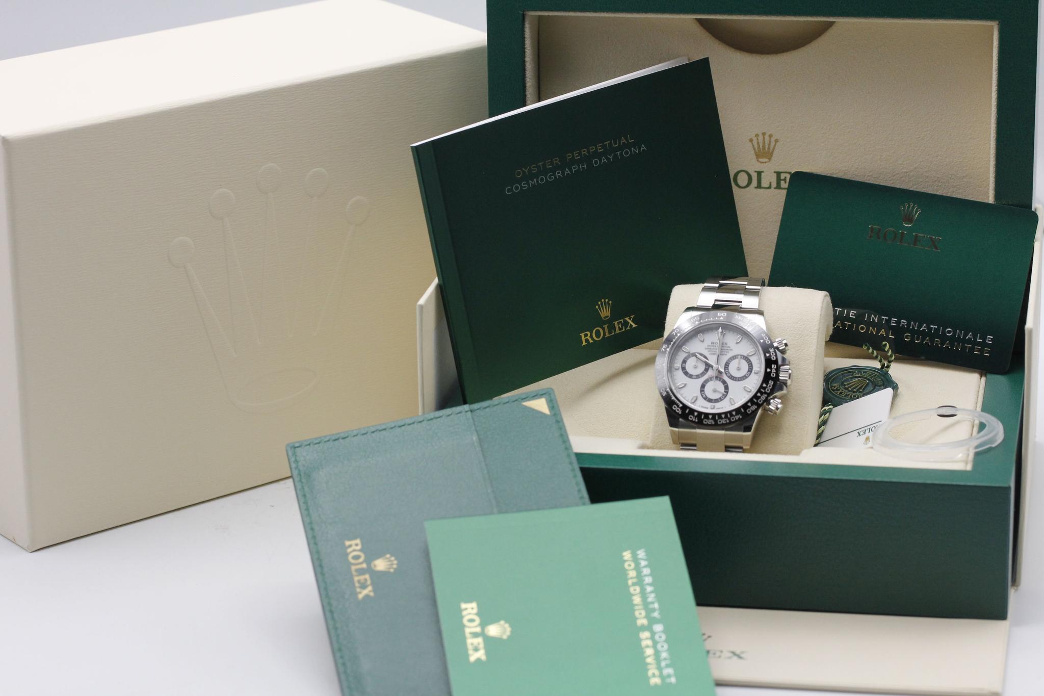 Watch Image 11