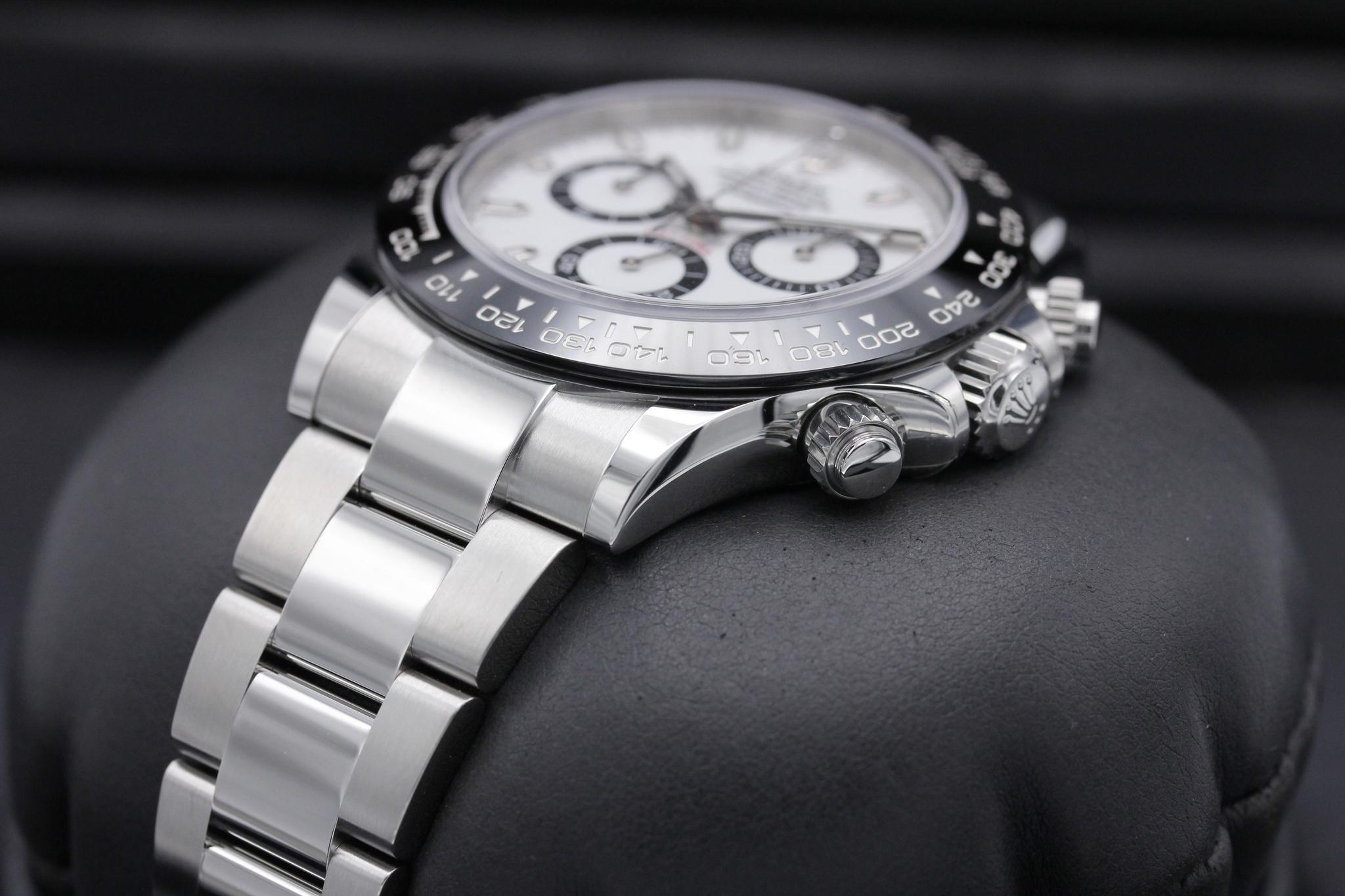 Watch Image 2
