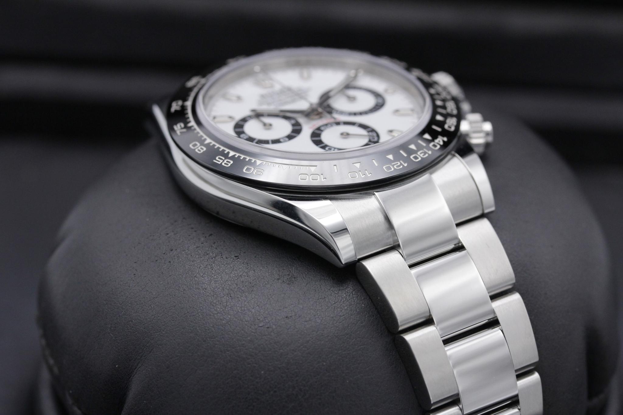 Watch Image 6
