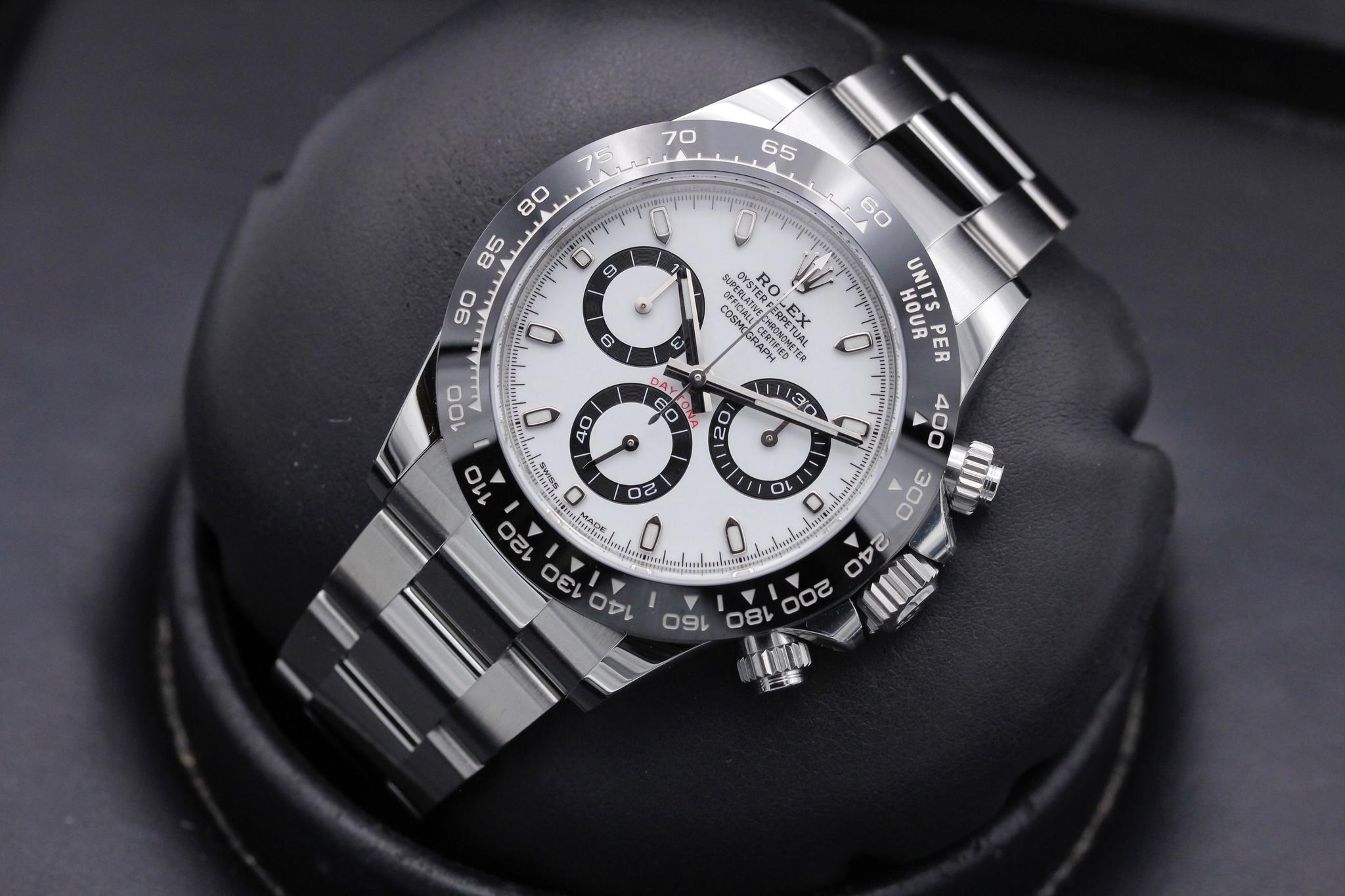 Watch Image 9