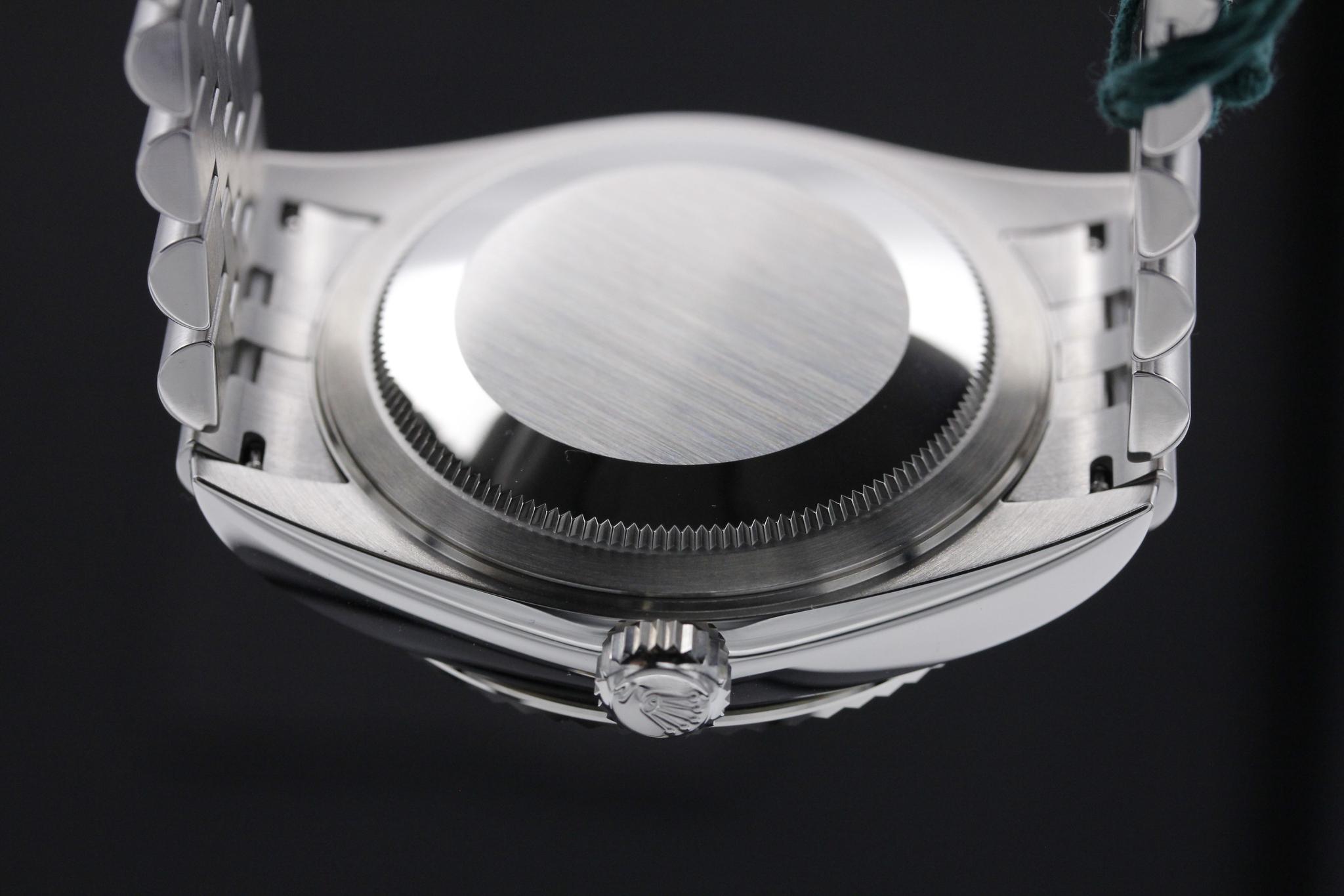 Watch Image 7