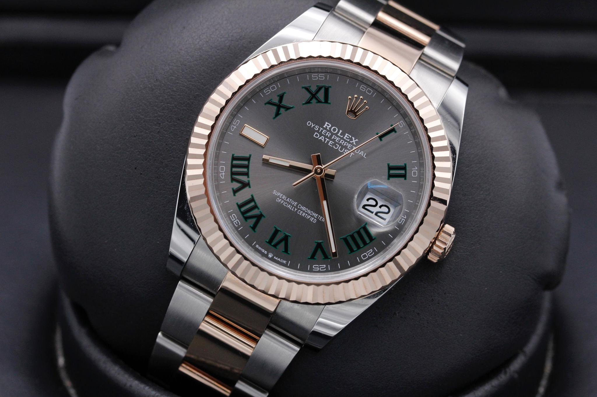 Watch Image 10