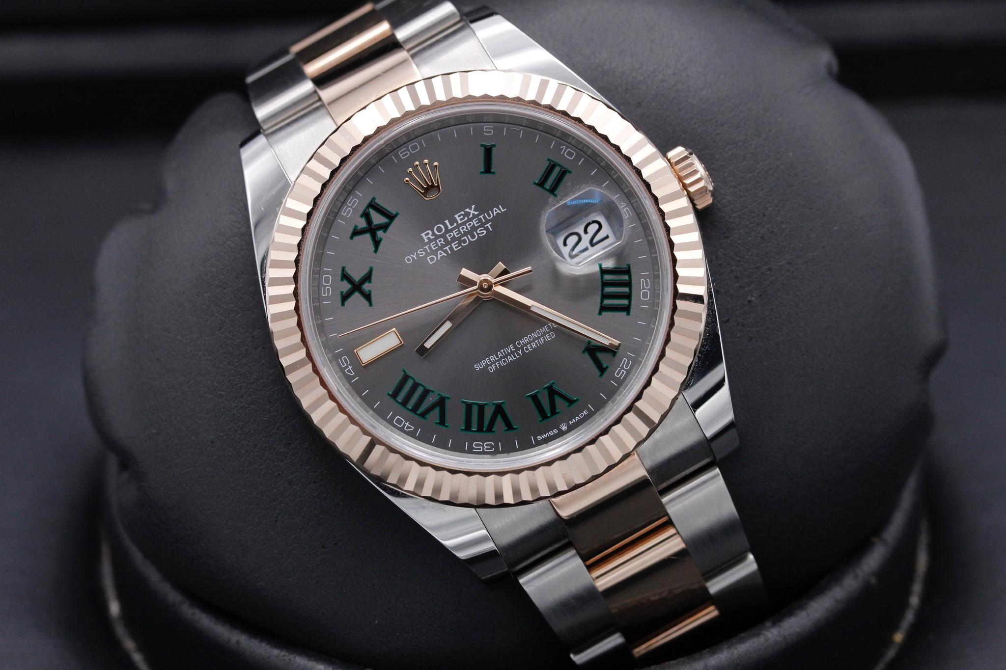 Watch Image 9