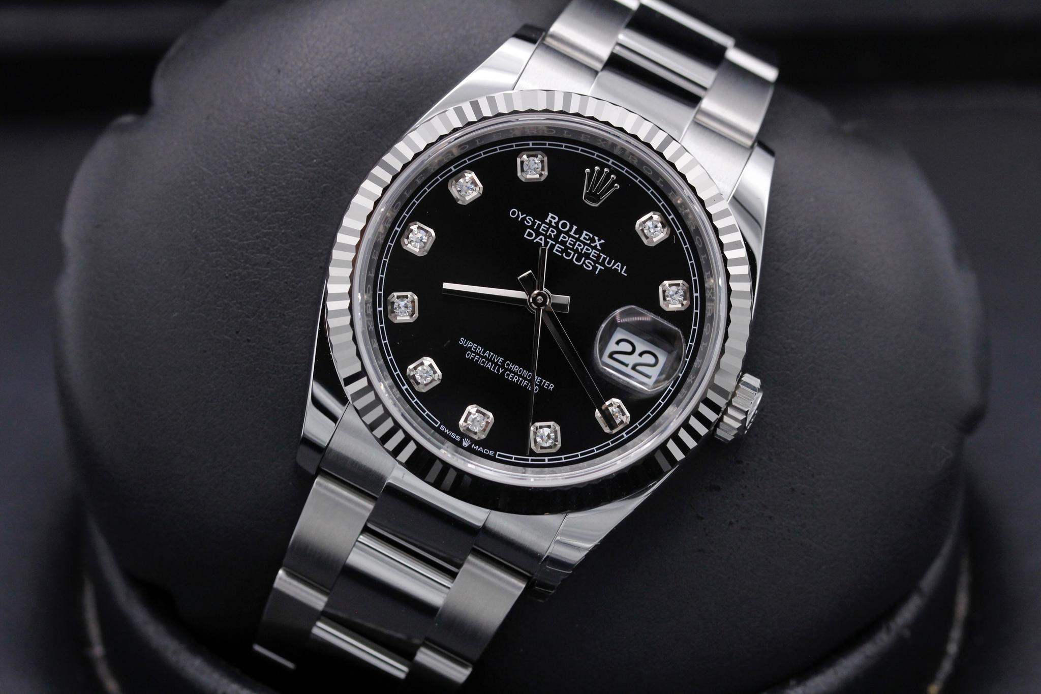 Watch Image 10