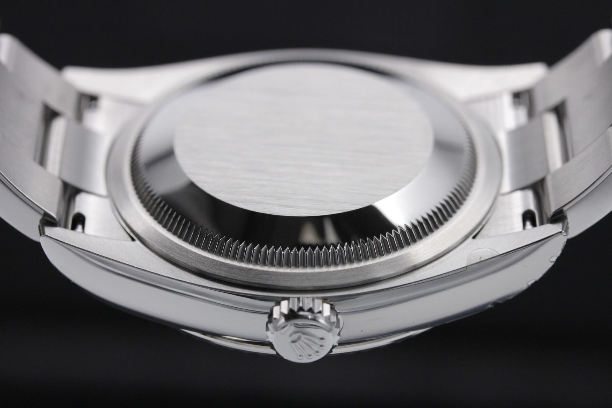 Watch Image 7