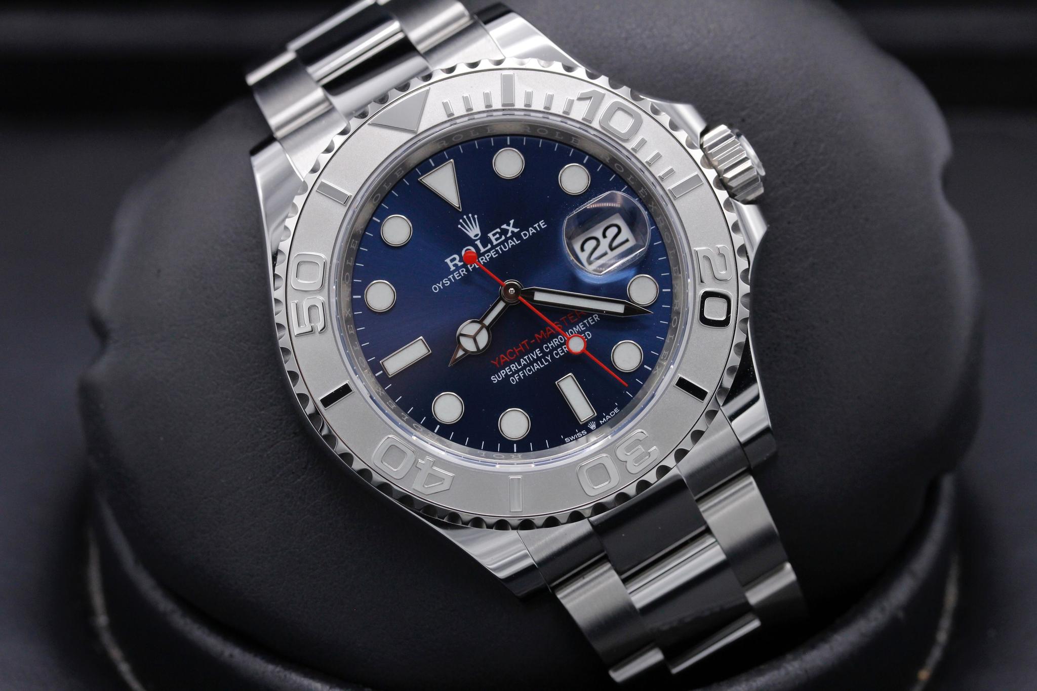Watch Image 9