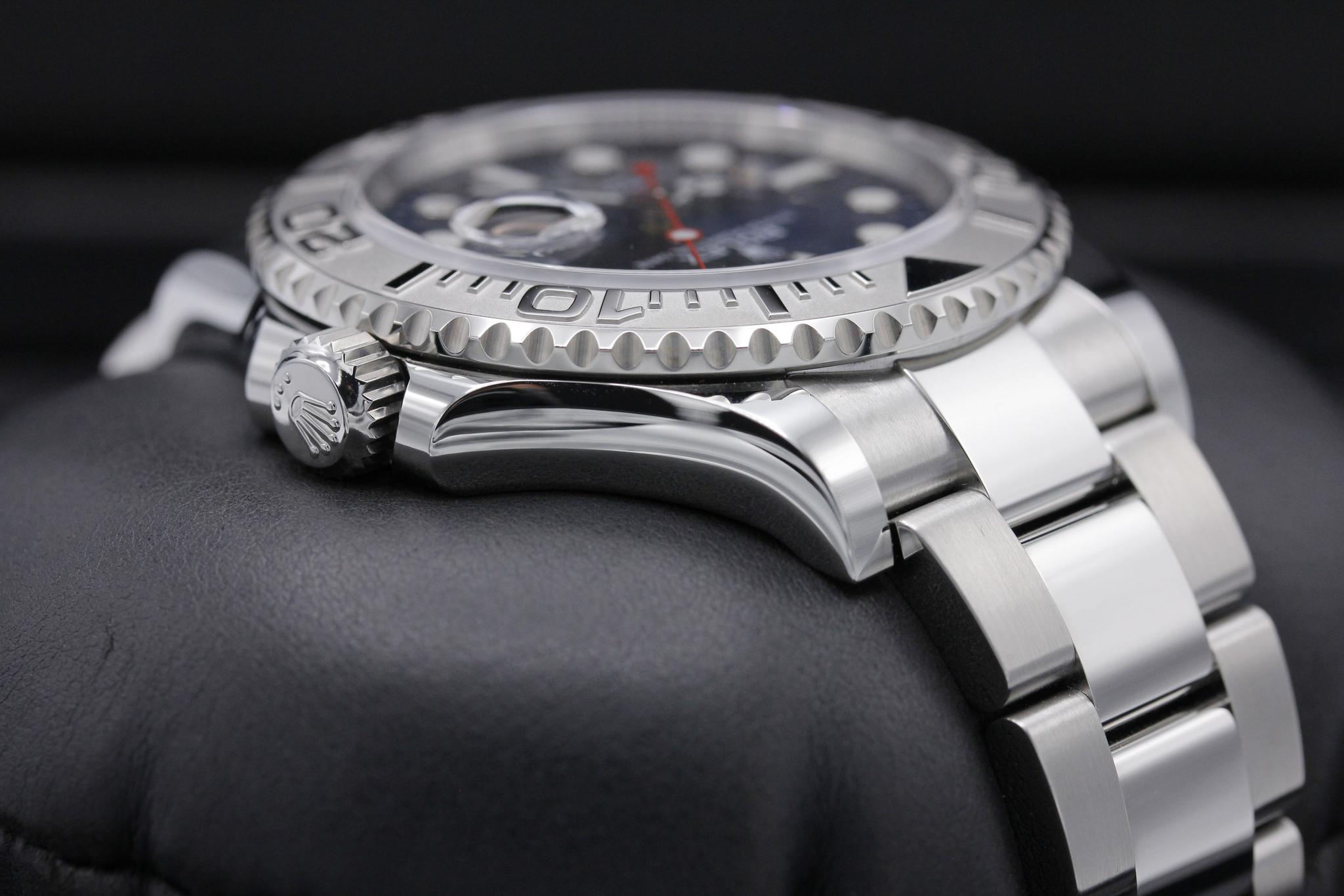 Watch Image 4