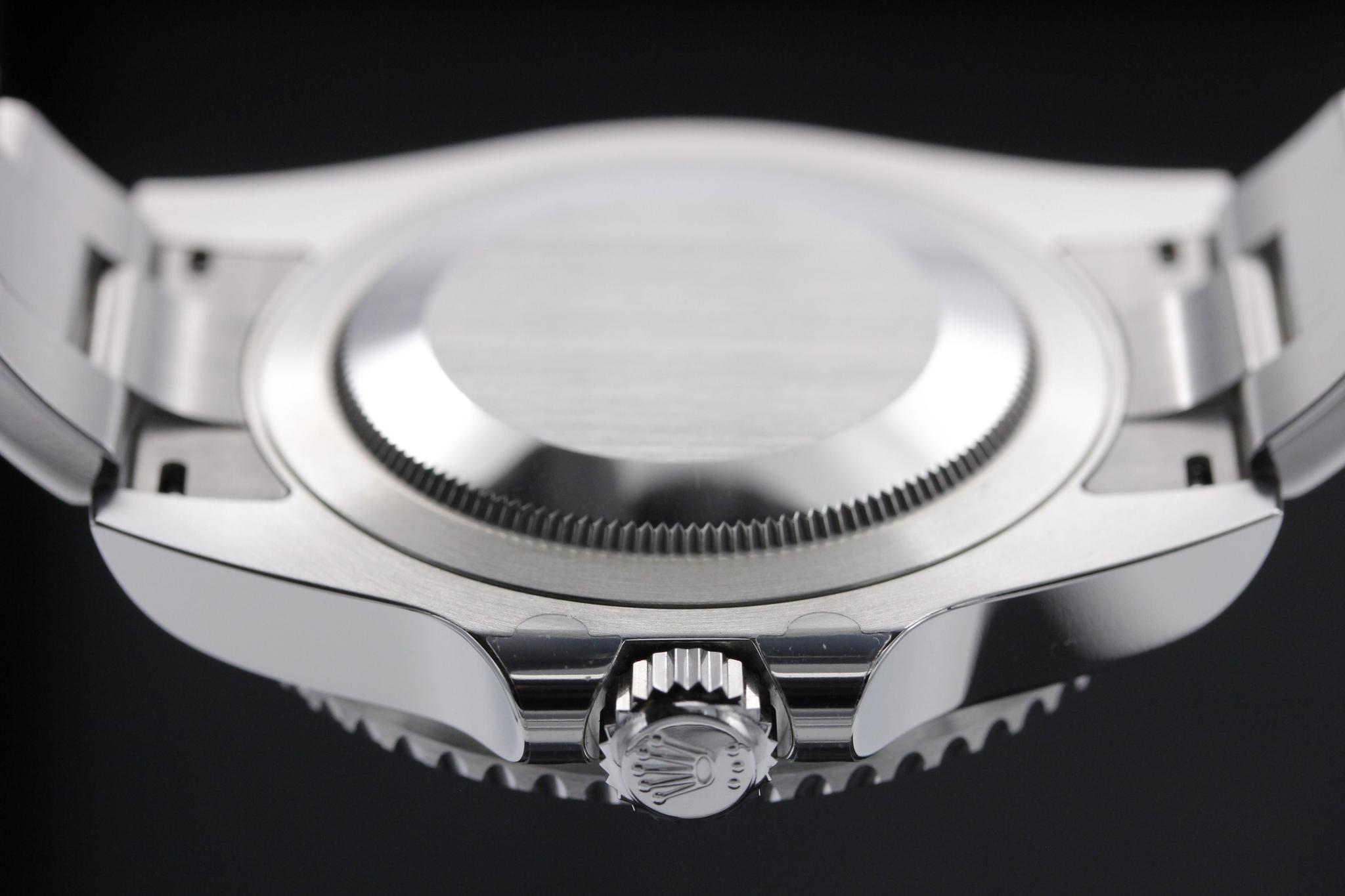 Watch Image 7