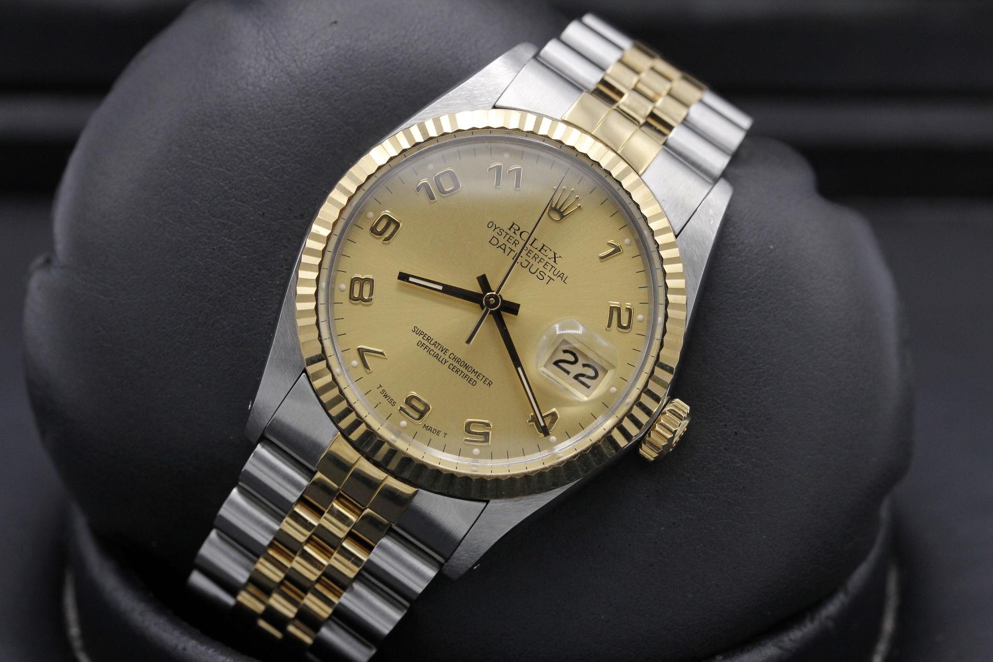 Watch Image 11