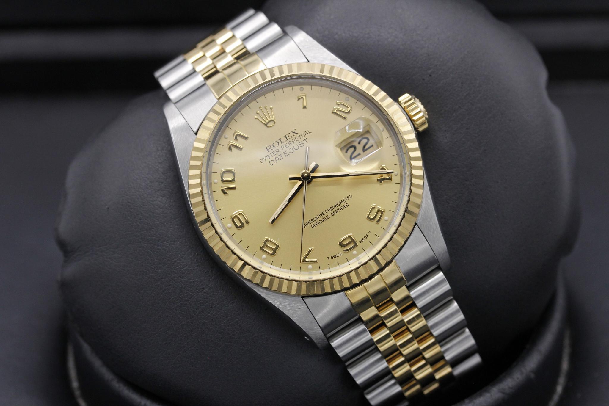 Watch Image 10