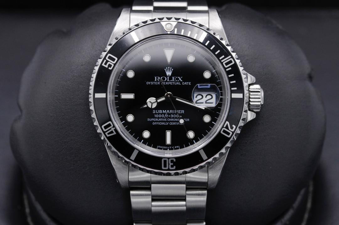 Rolex Submariner Date 16610