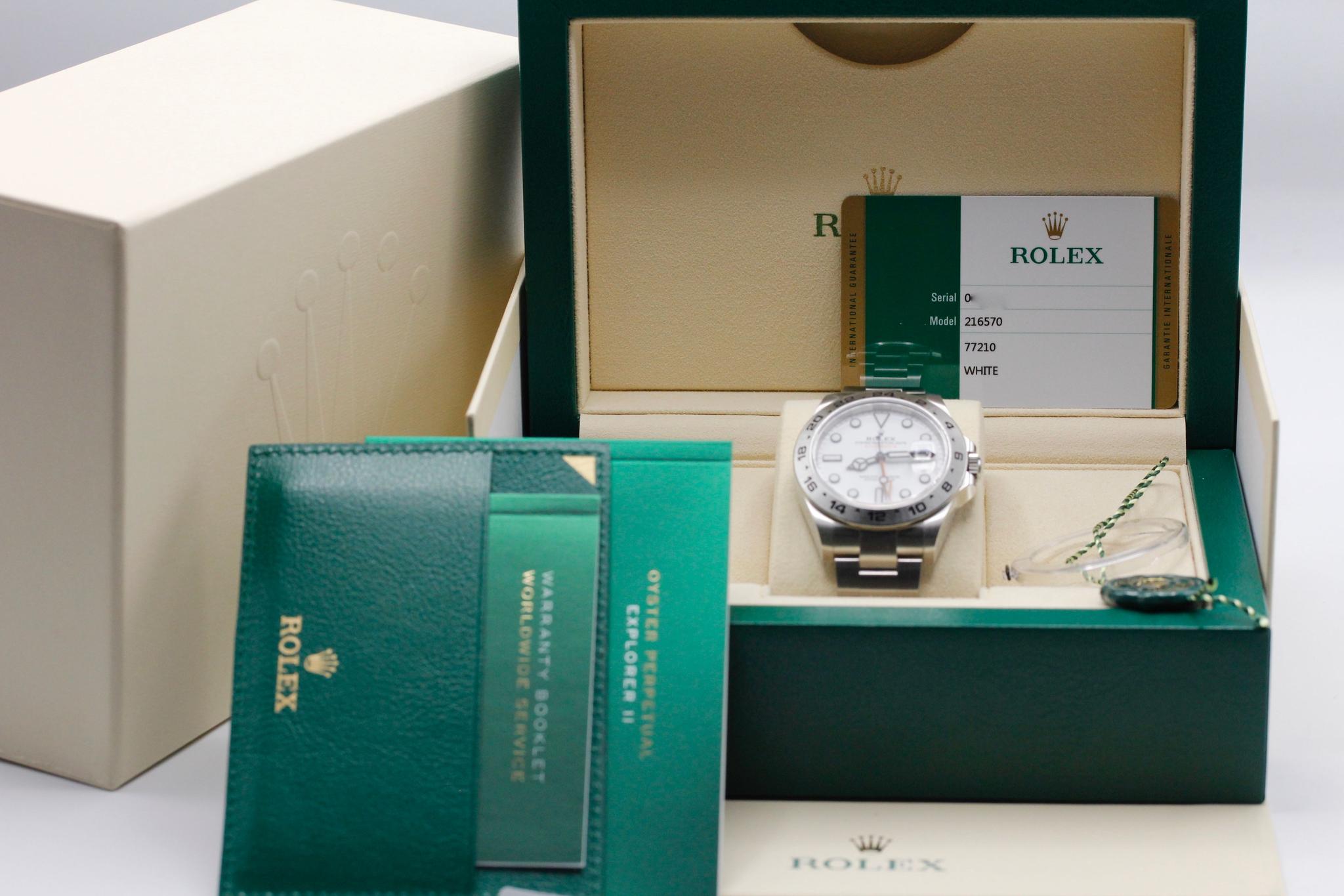 Watch Image 11