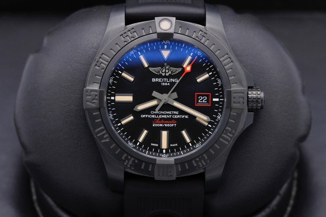 Breitling Black Bird Avenger V17311101b1w1
