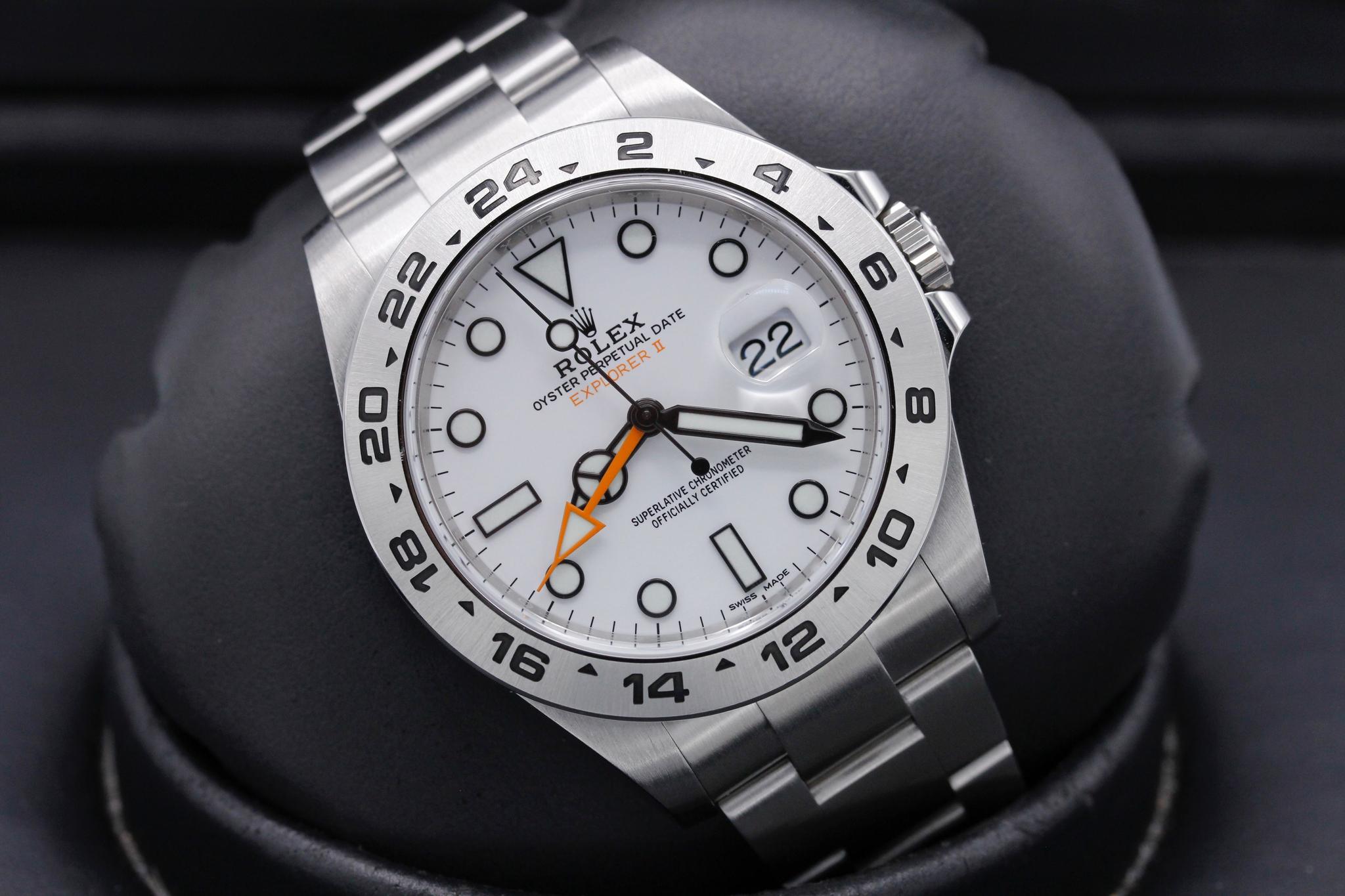 Watch Image 9