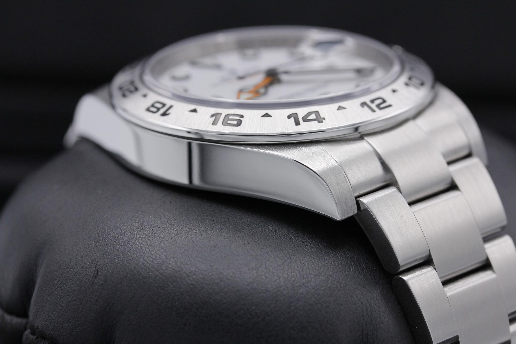 Watch Image 6