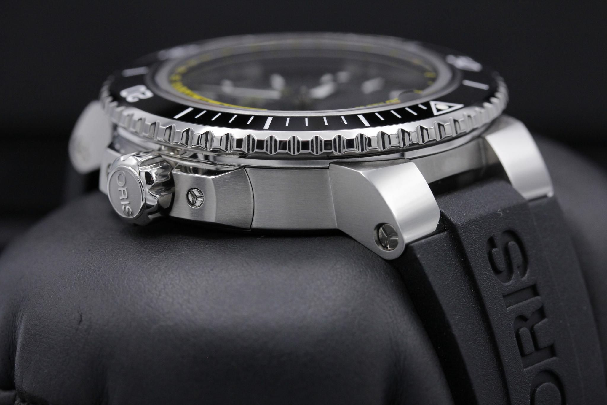 Watch Image 4