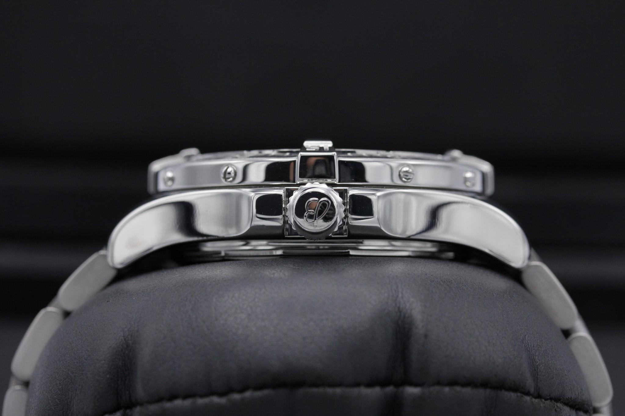 Watch Image 5