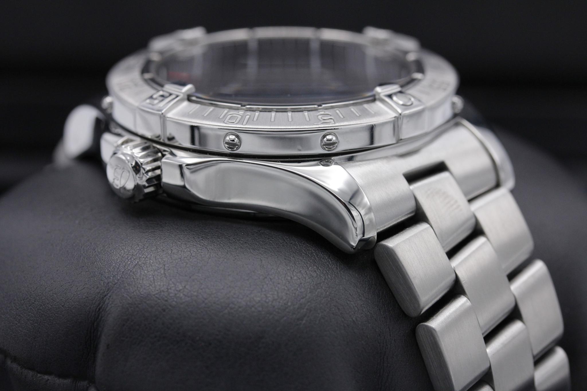 Watch Image 7