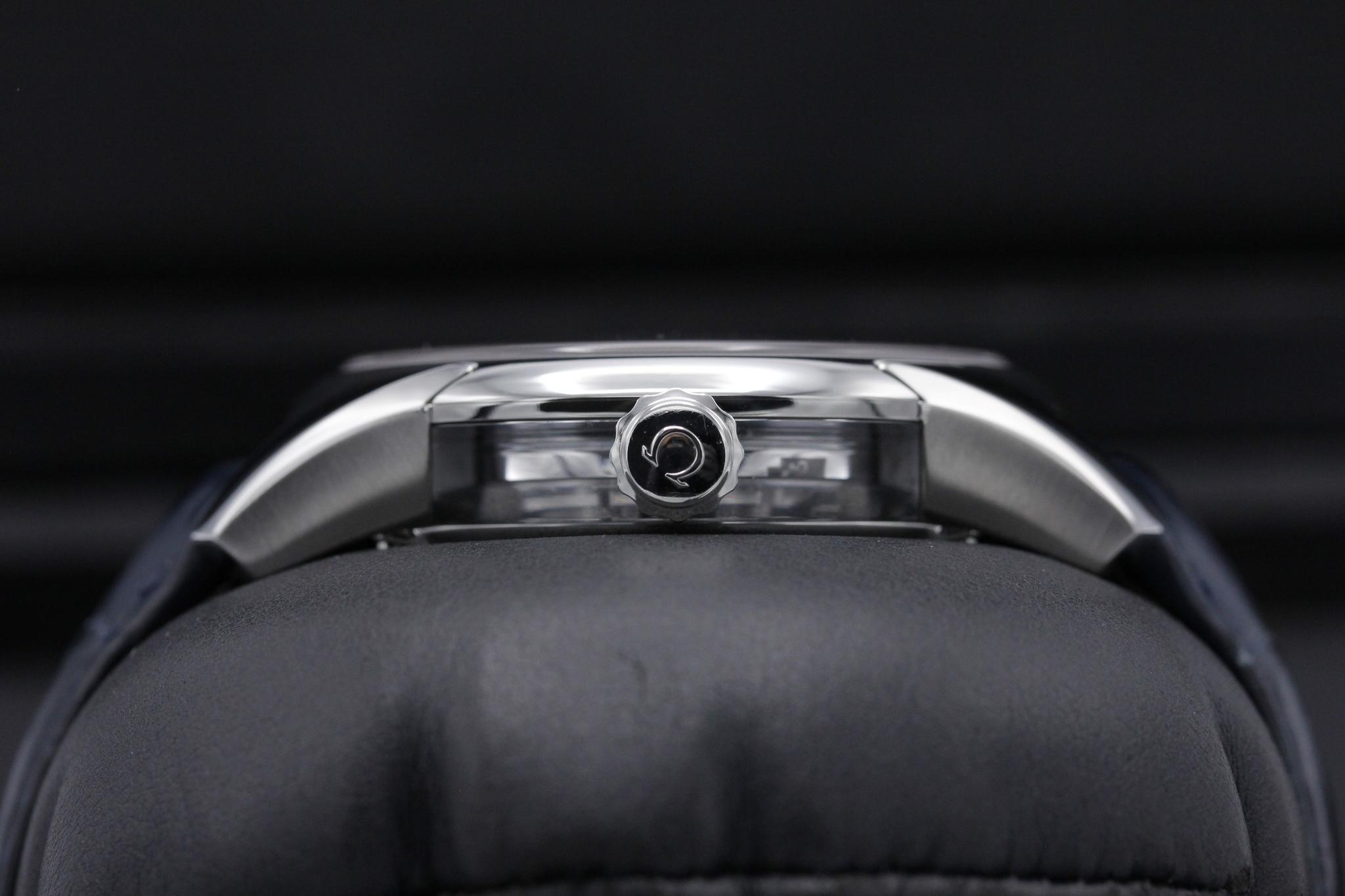 Watch Image 3