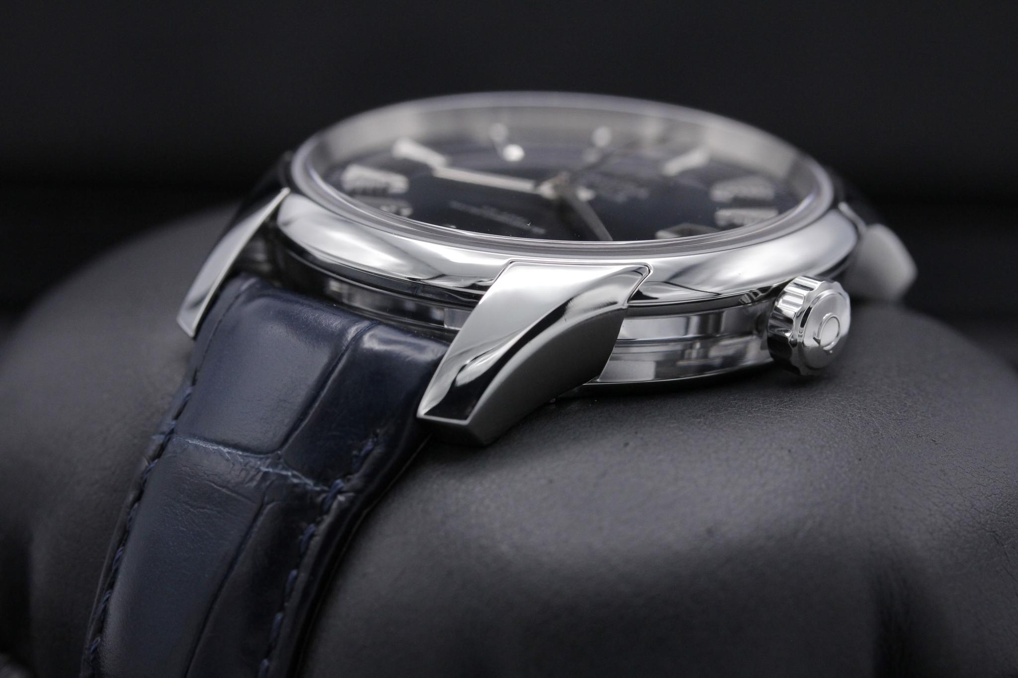 Watch Image 2