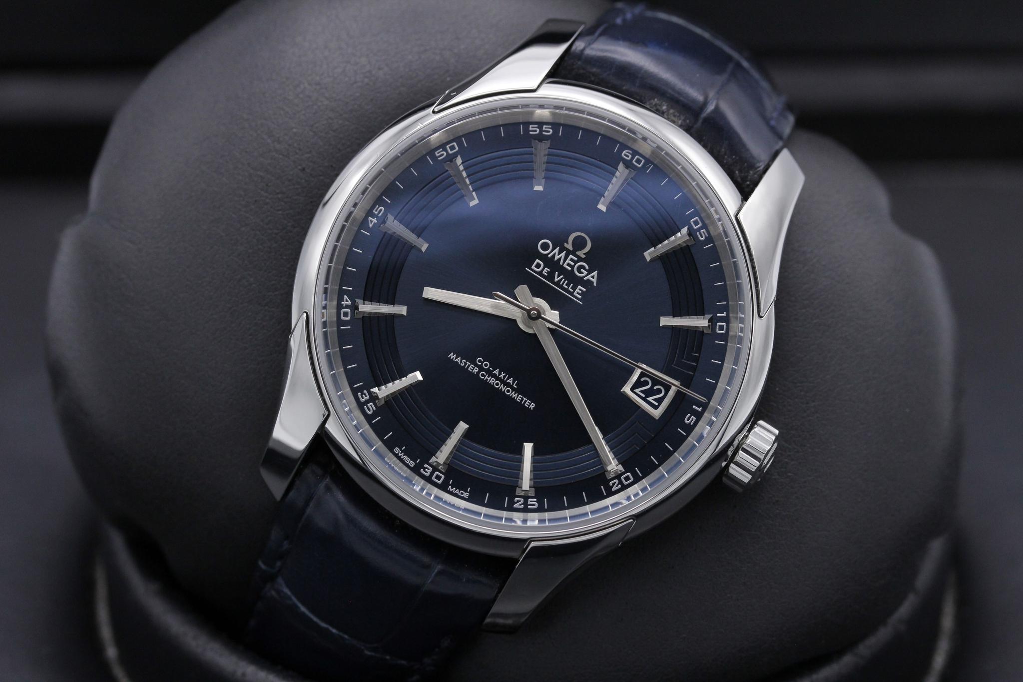 Watch Image 10