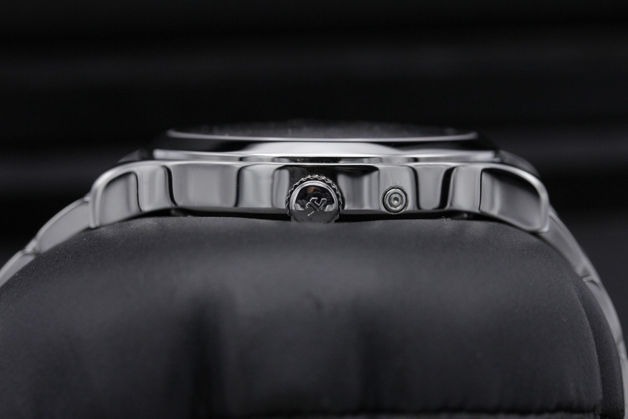Watch Image 3
