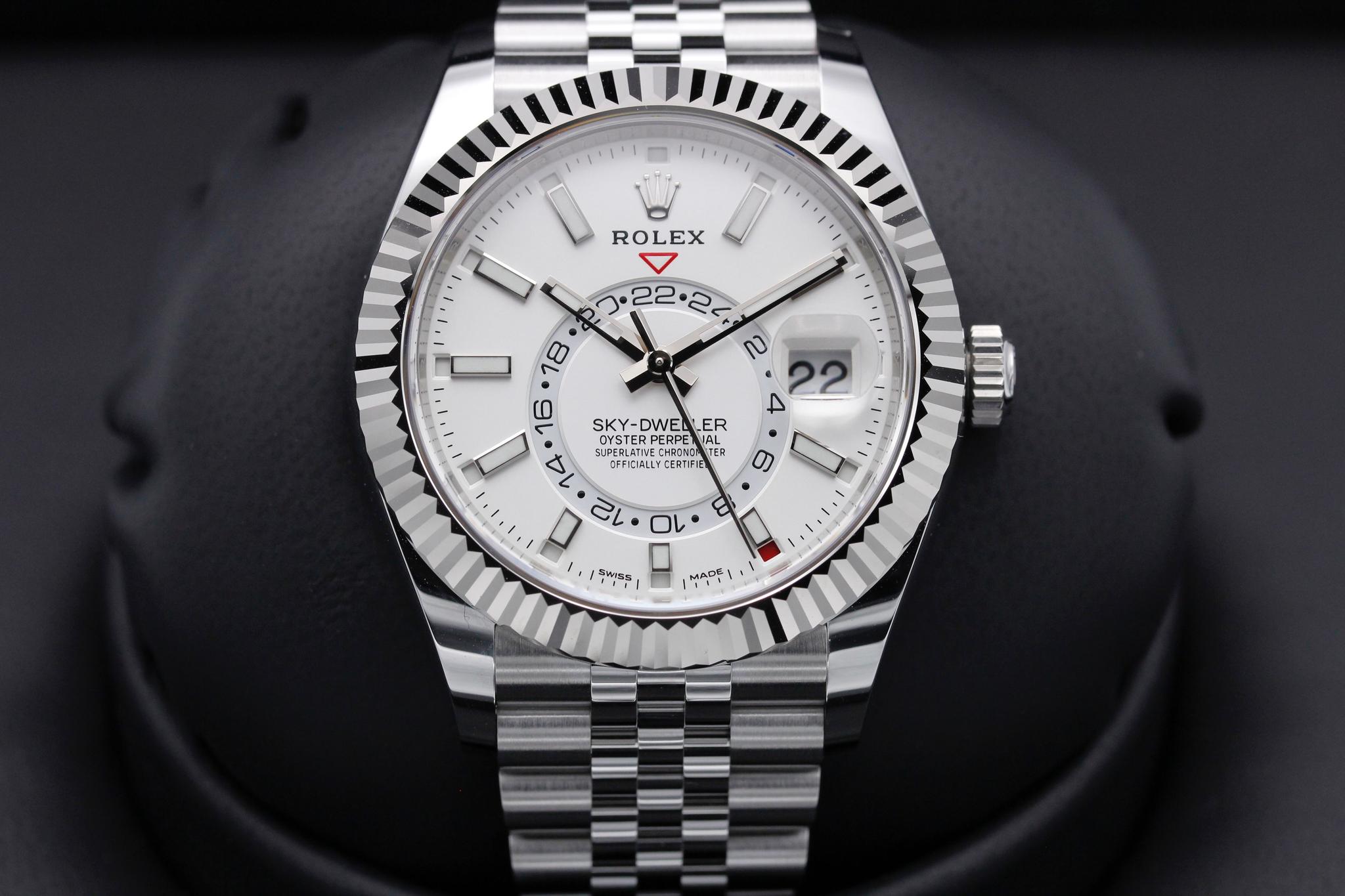 Watch Image 1