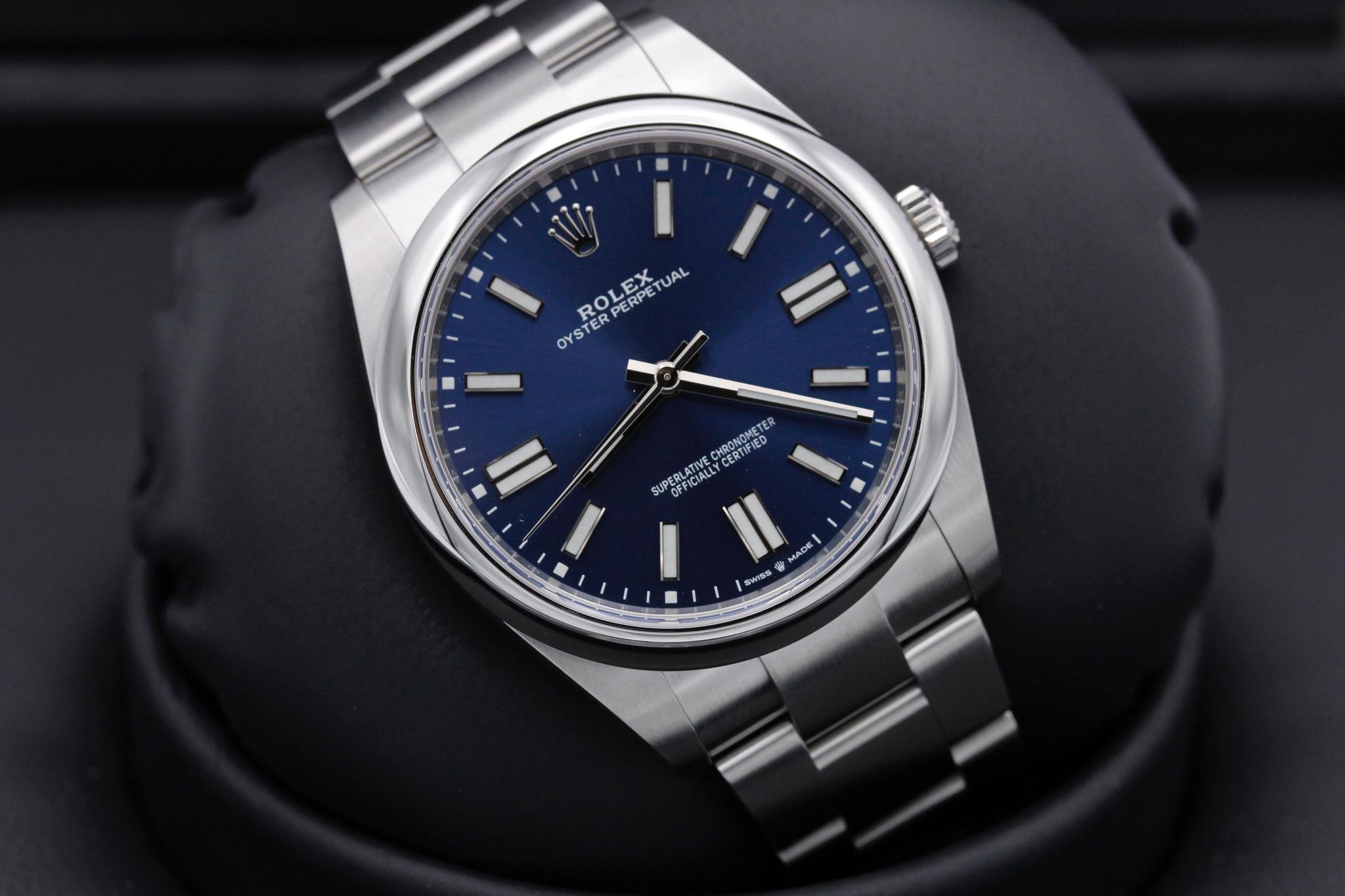 Watch Image 9