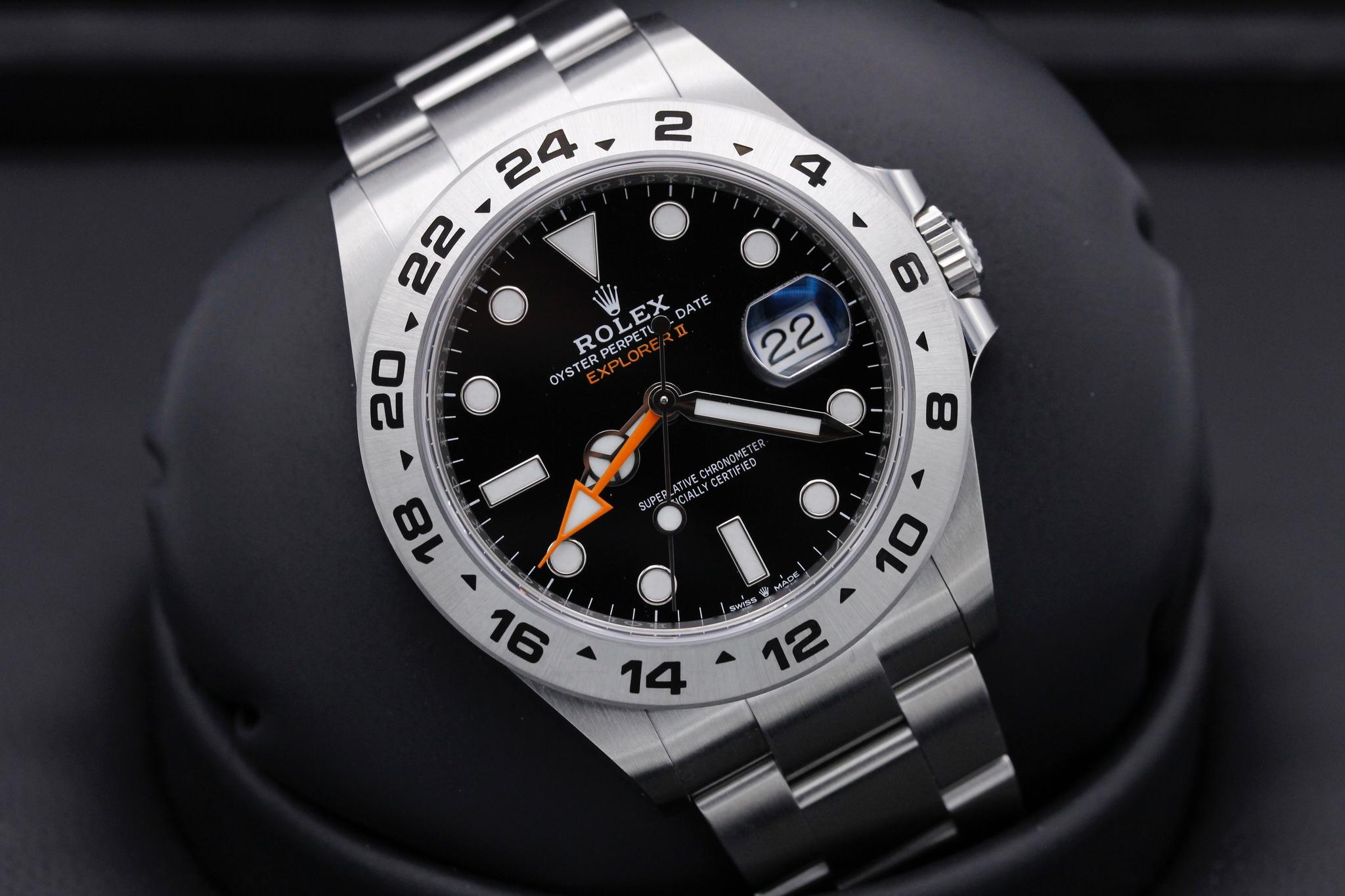 Watch Image 9