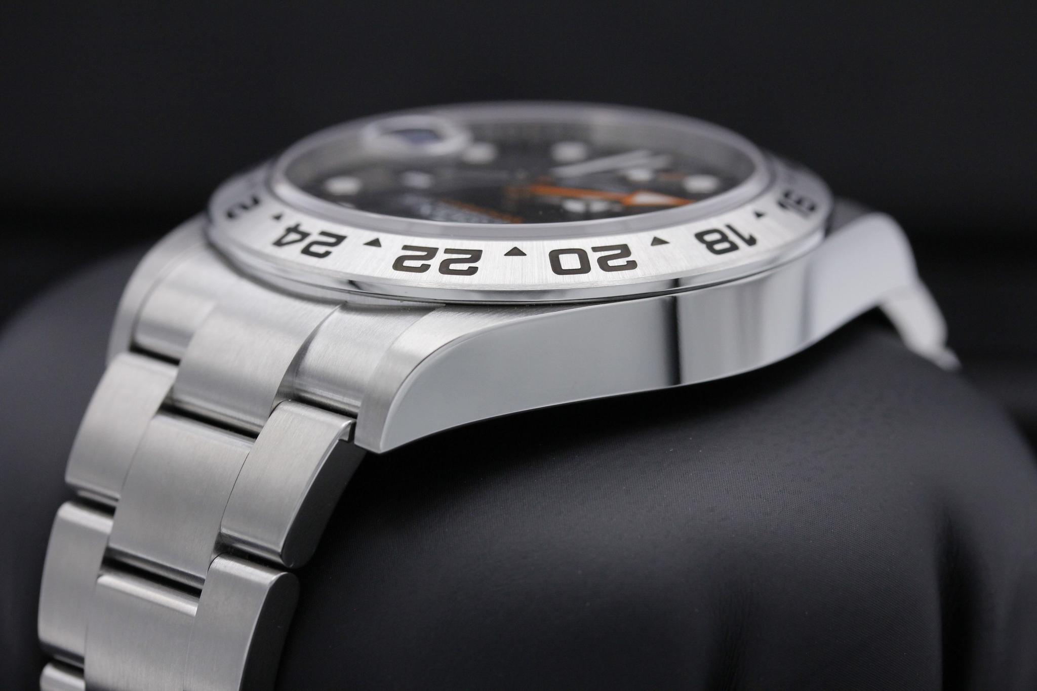 Watch Image 5