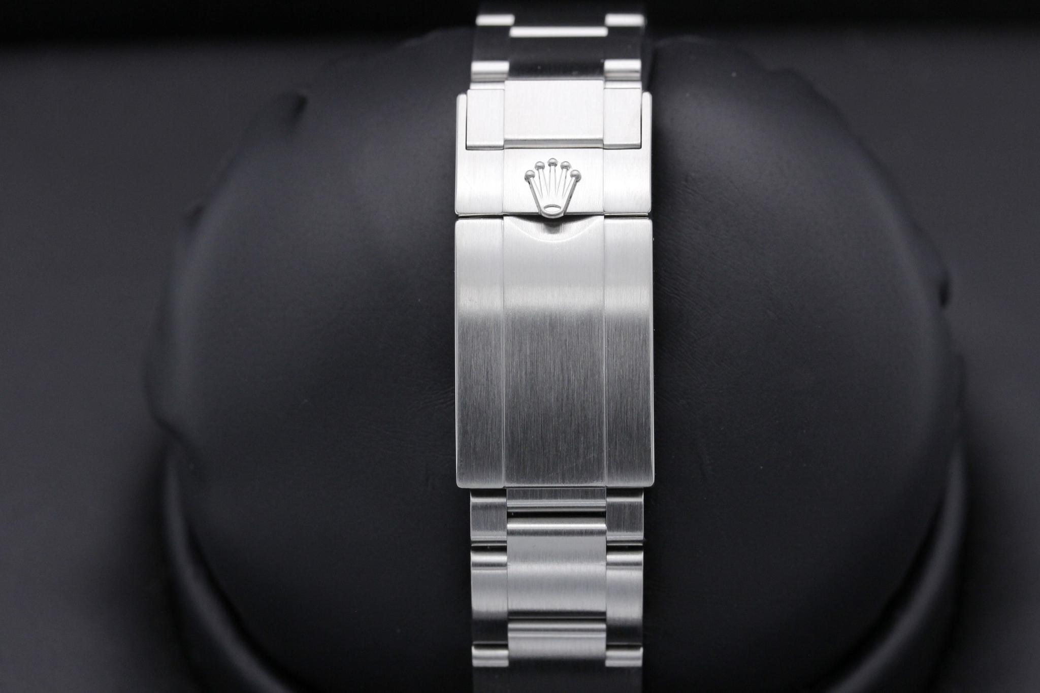Watch Image 8