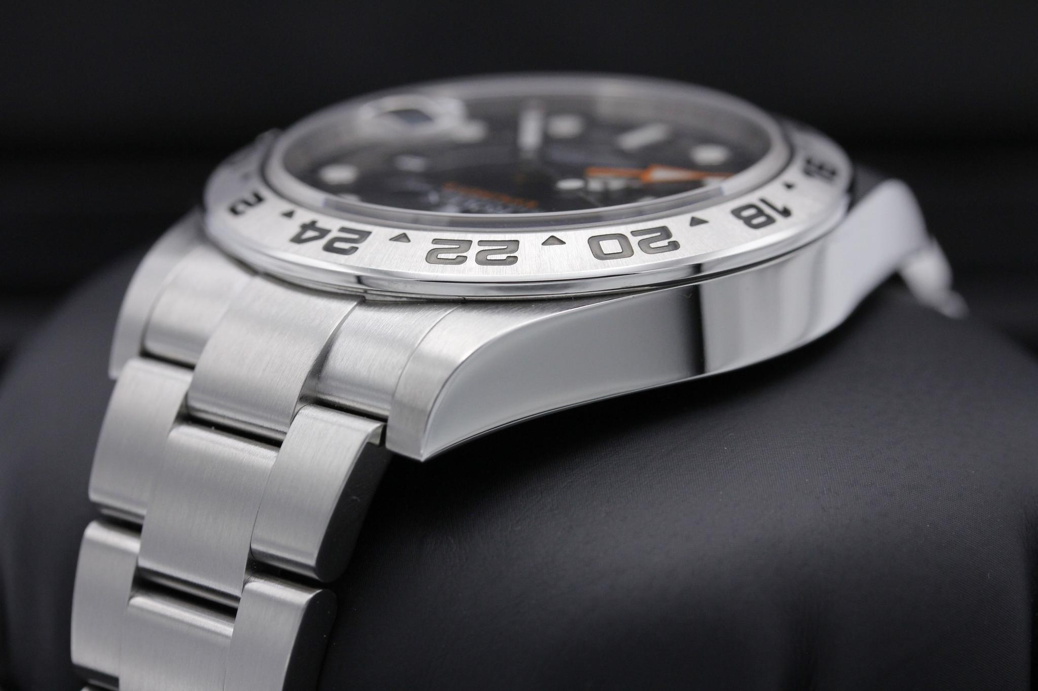 Watch Image 5