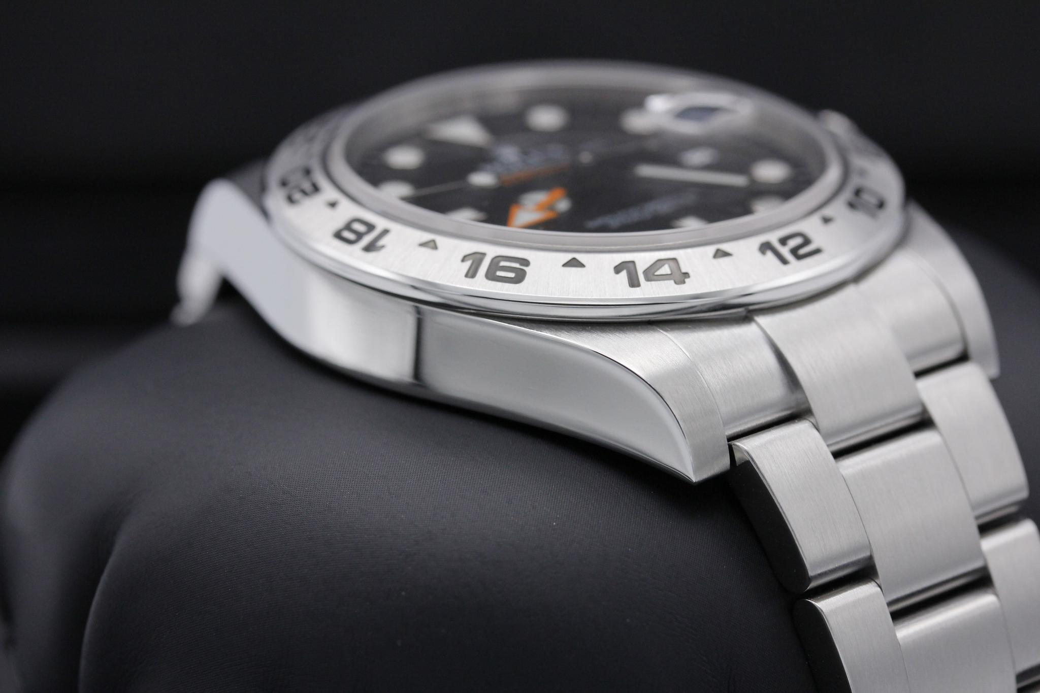 Watch Image 6